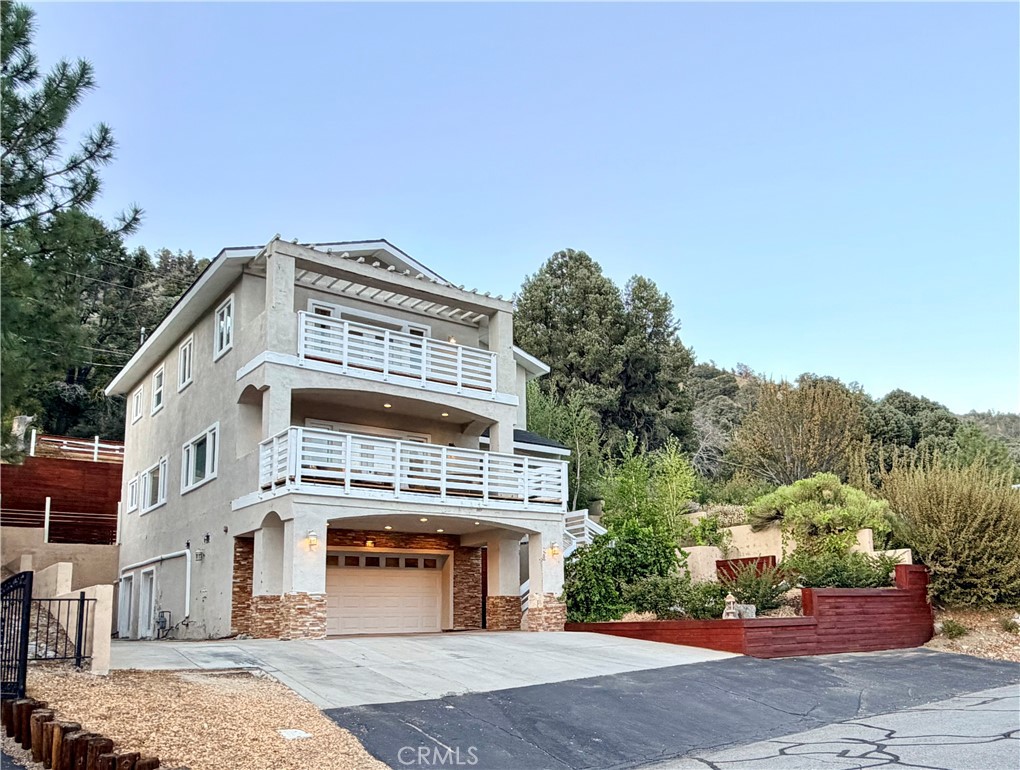 1102 Rivera Drive