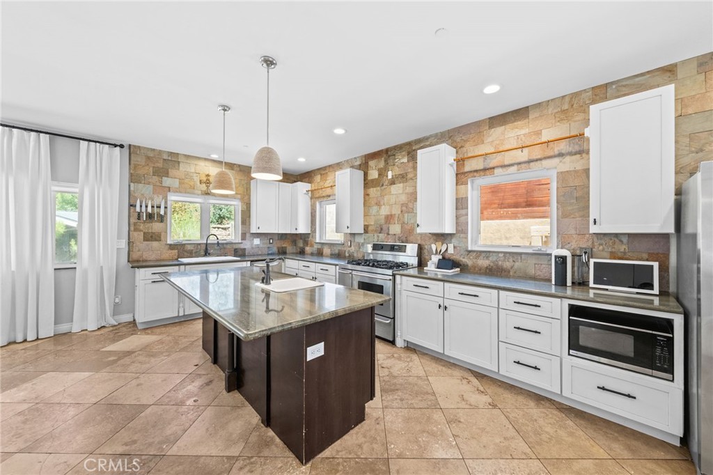 1102 Rivera Drive