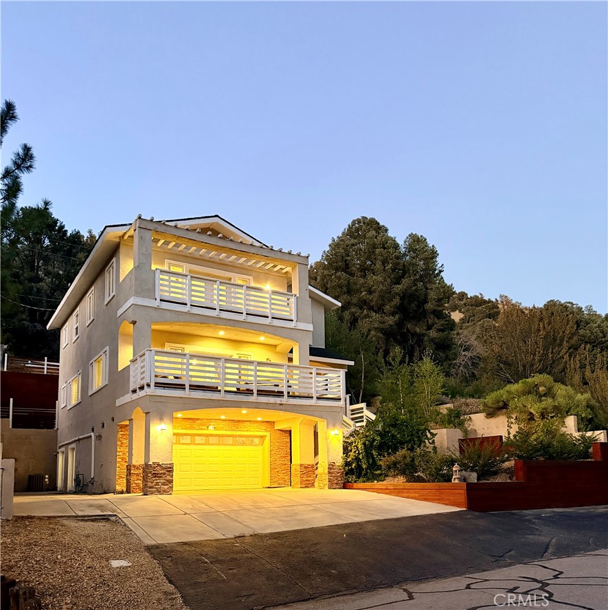 1102 Rivera Drive