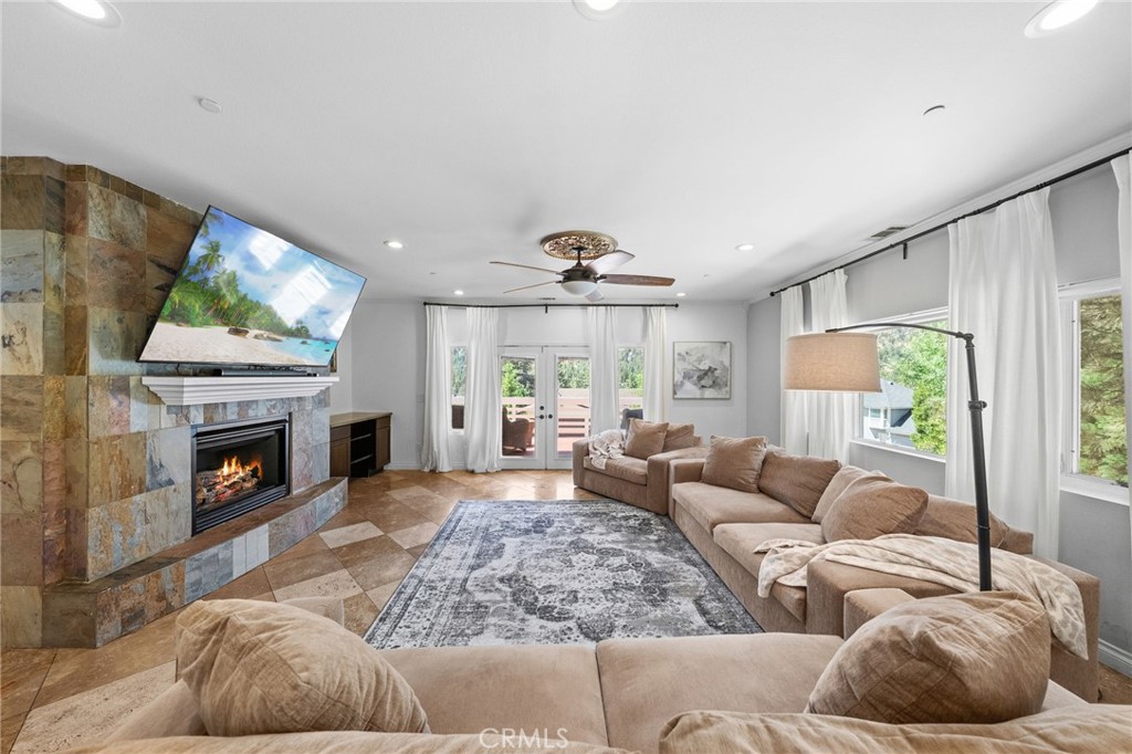 1102 Rivera Drive
