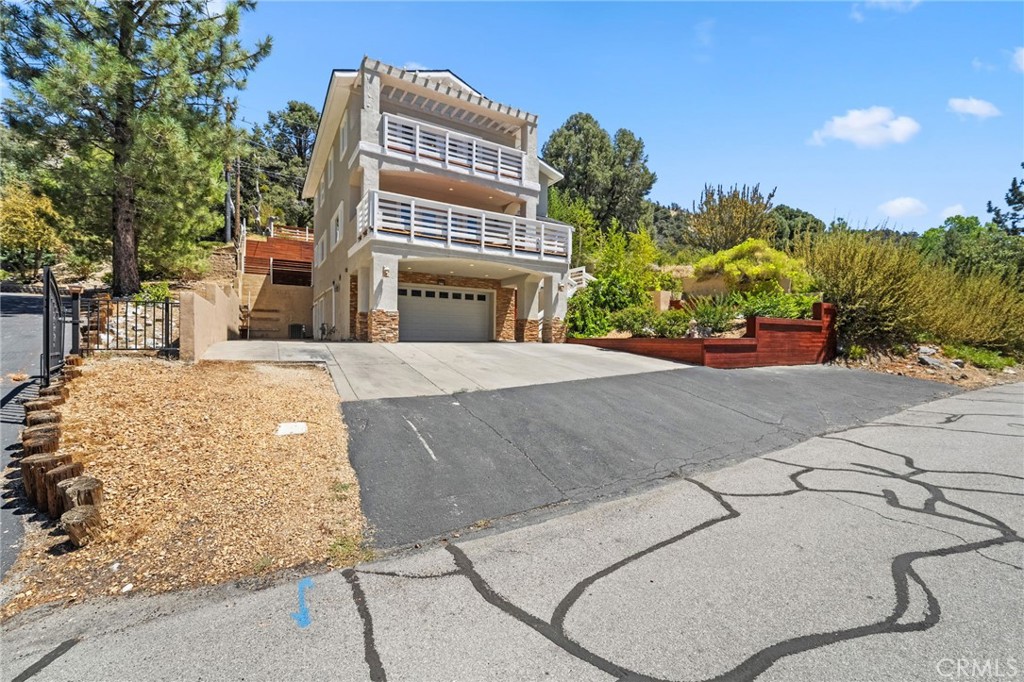 1102 Rivera Drive