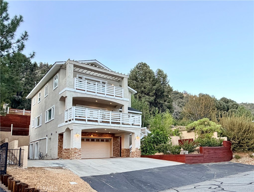 1102 Rivera Drive