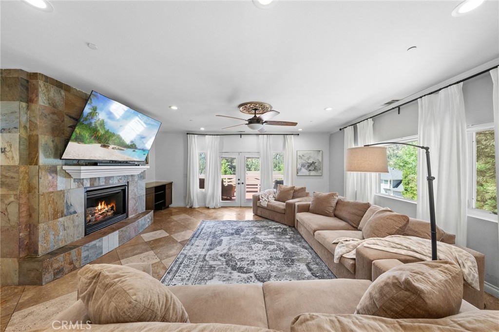 1102 Rivera Drive