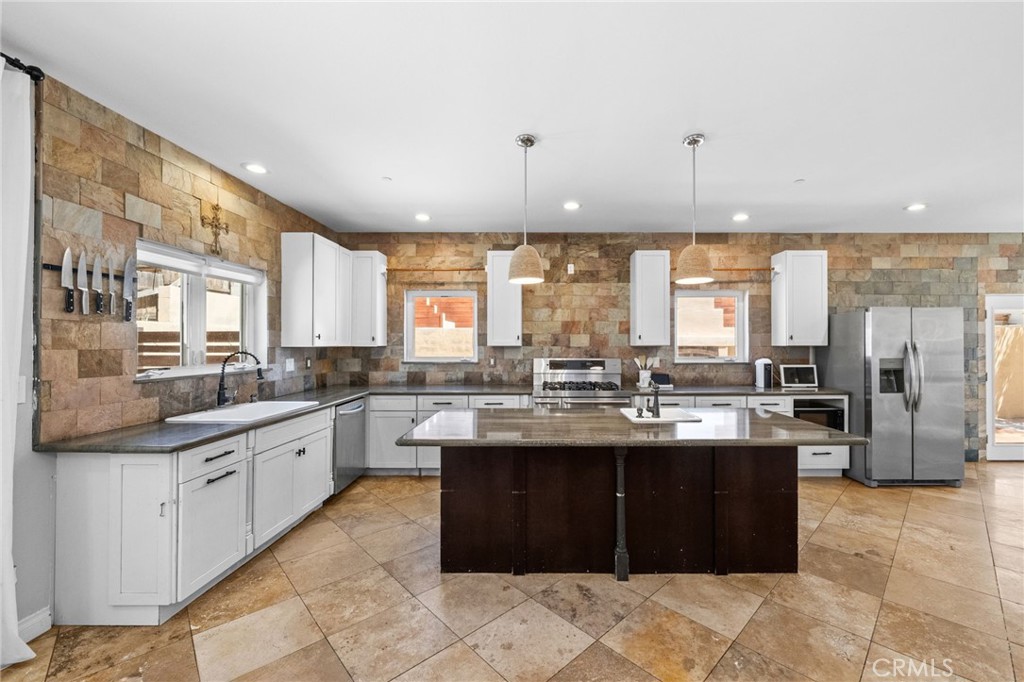 1102 Rivera Drive