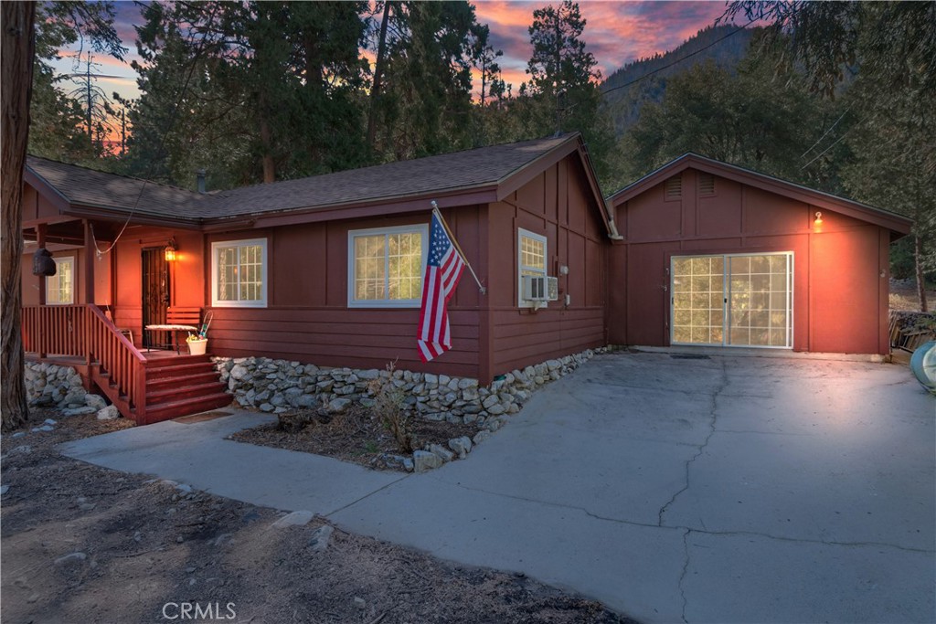 40211 Valley Of The Falls Drive