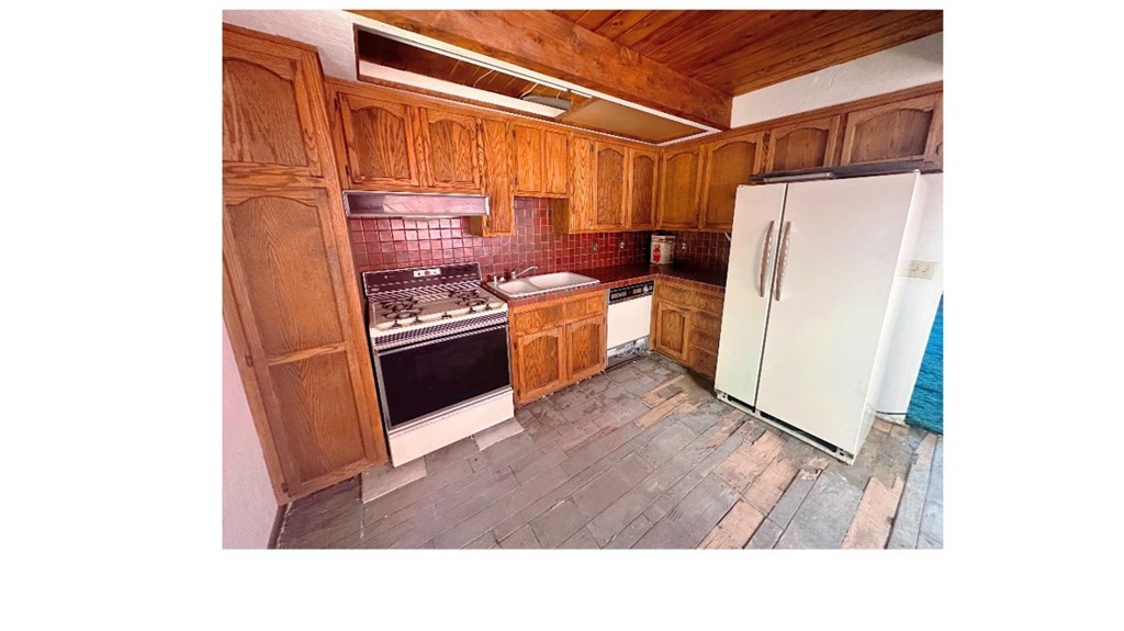 2071 Mt Mahogany Road