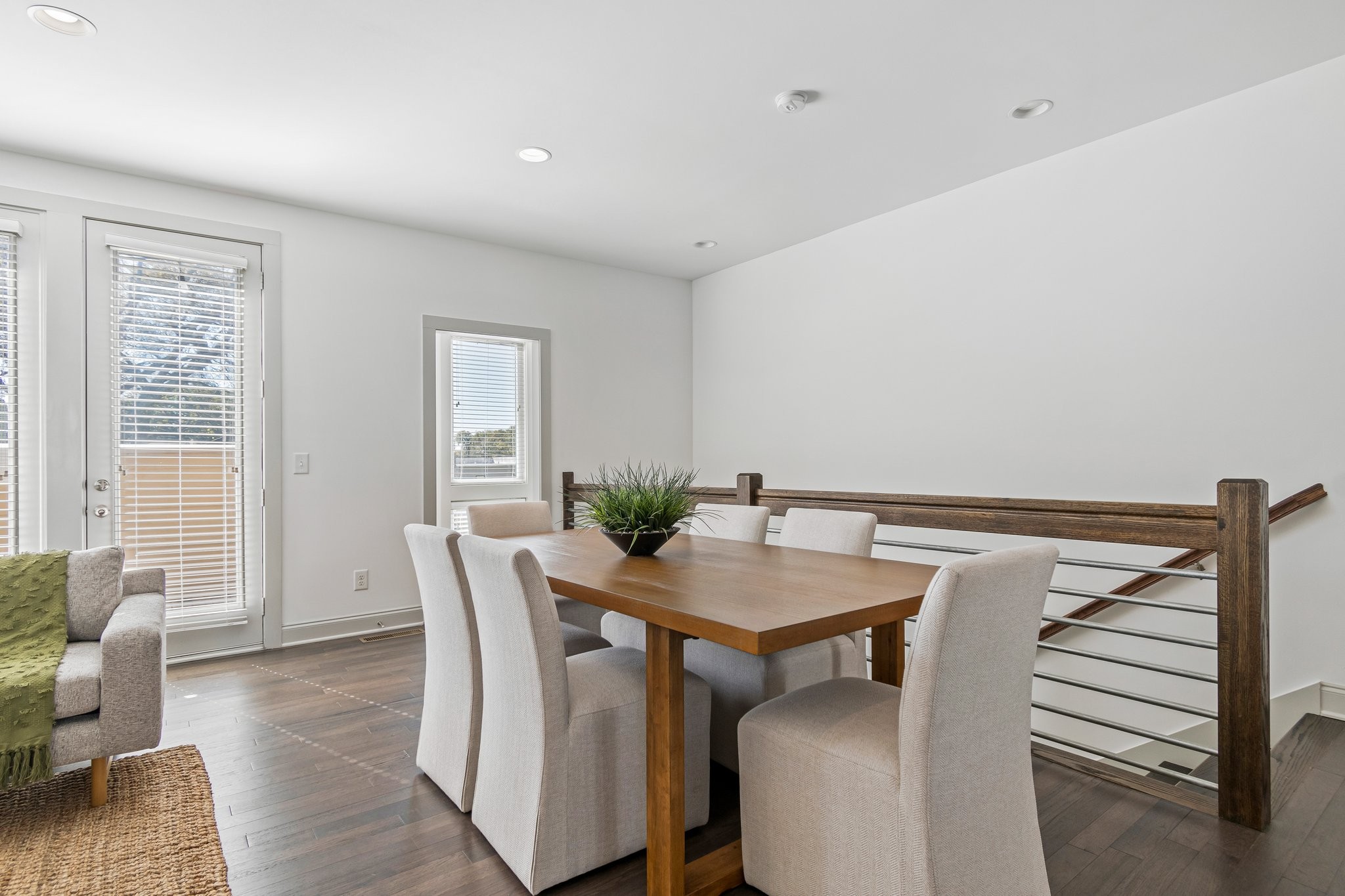 719 Douglas Ave Unit: 8