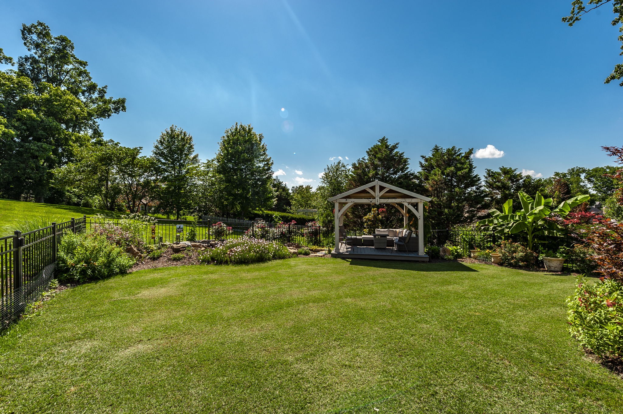 9687 Sapphire Ct