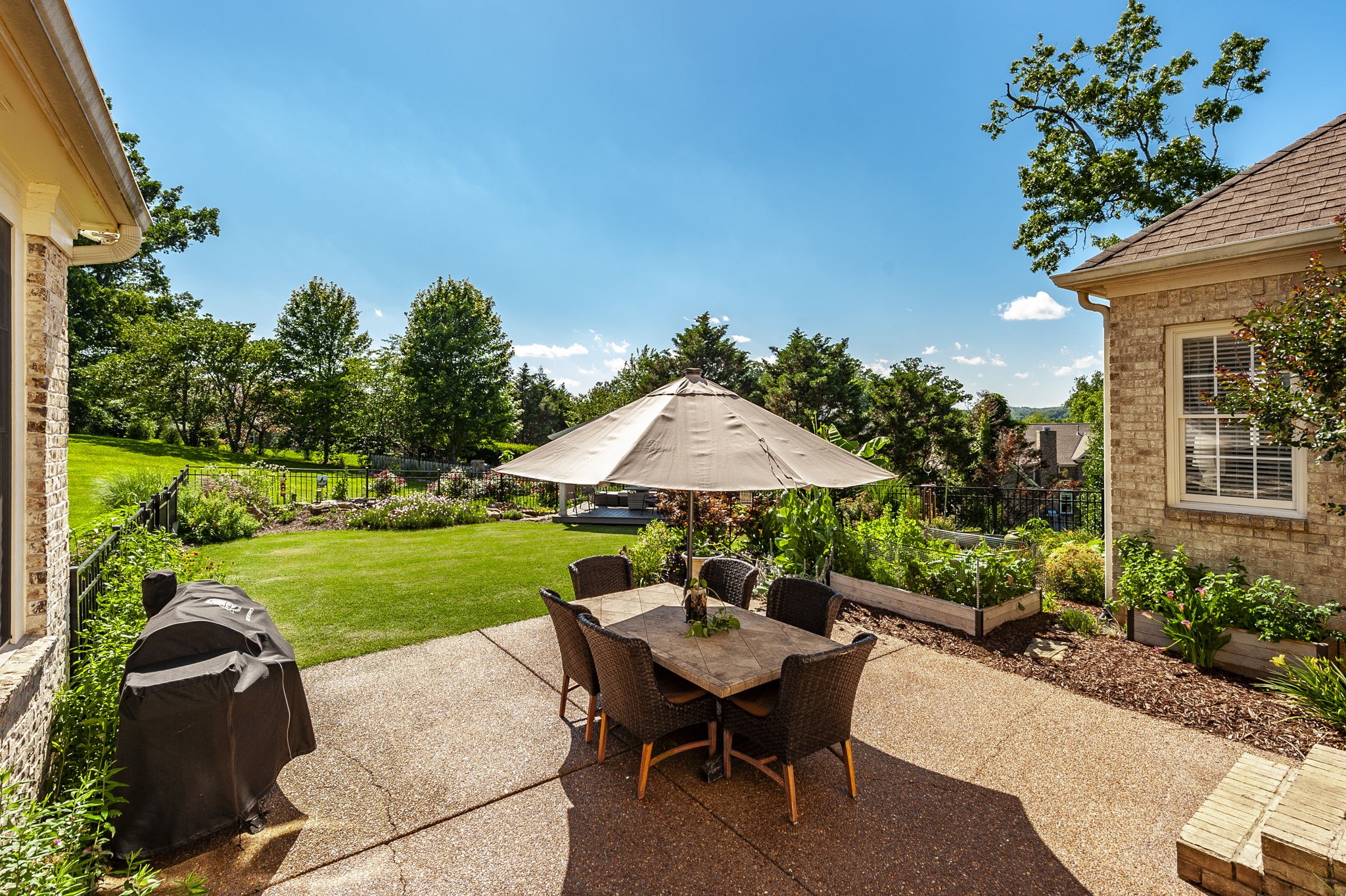 9687 Sapphire Ct