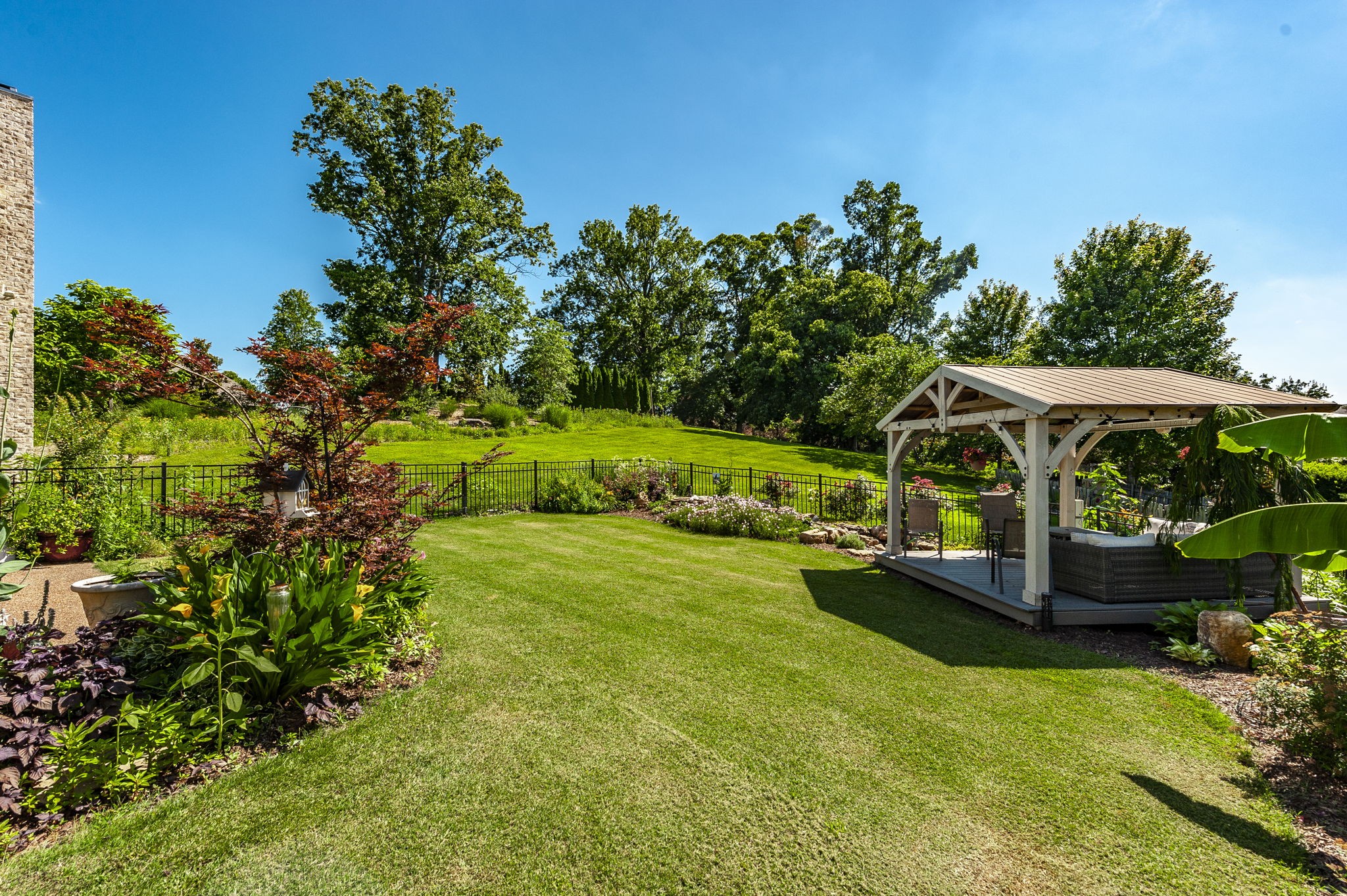 9687 Sapphire Ct