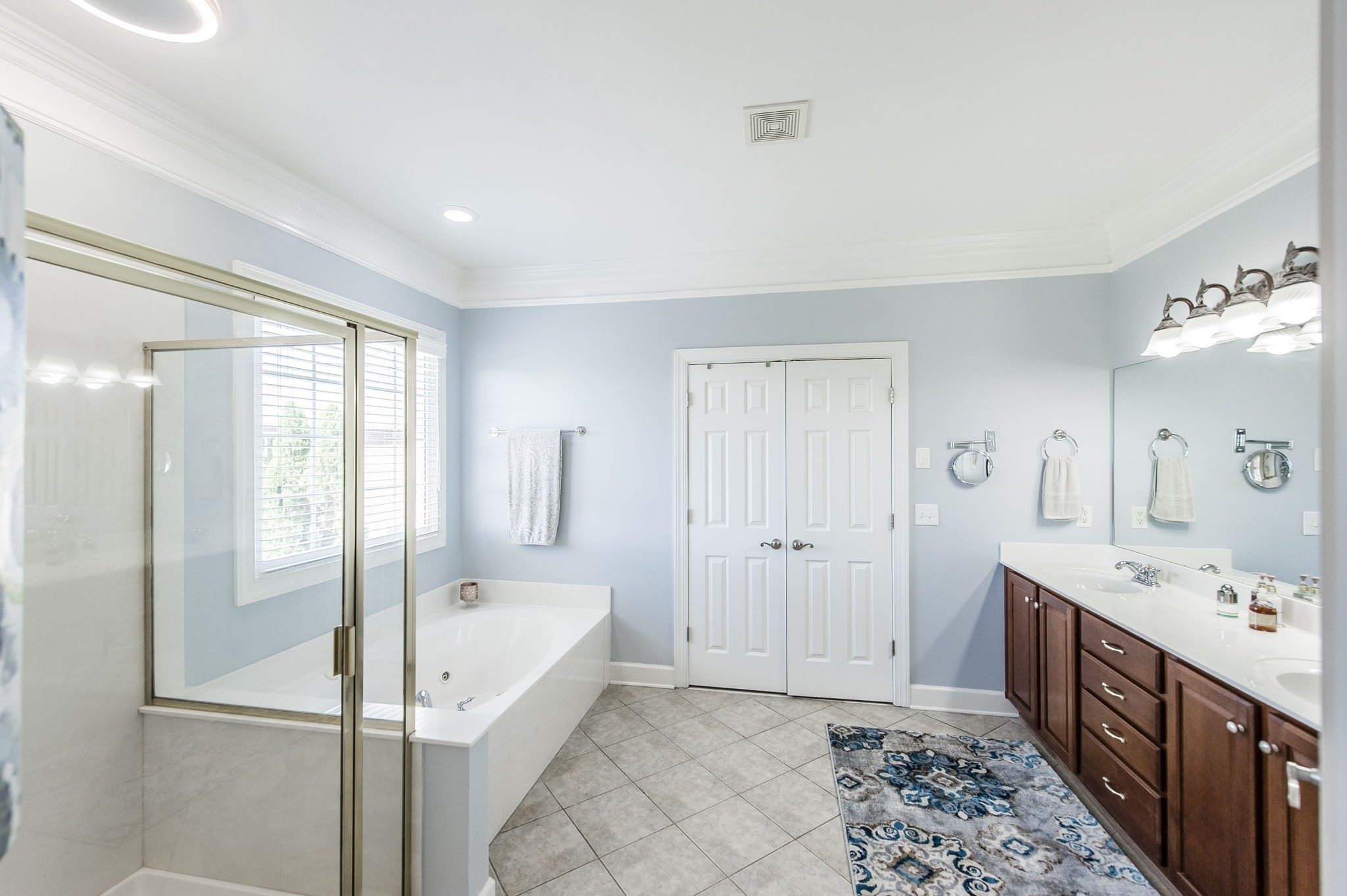 9687 Sapphire Ct
