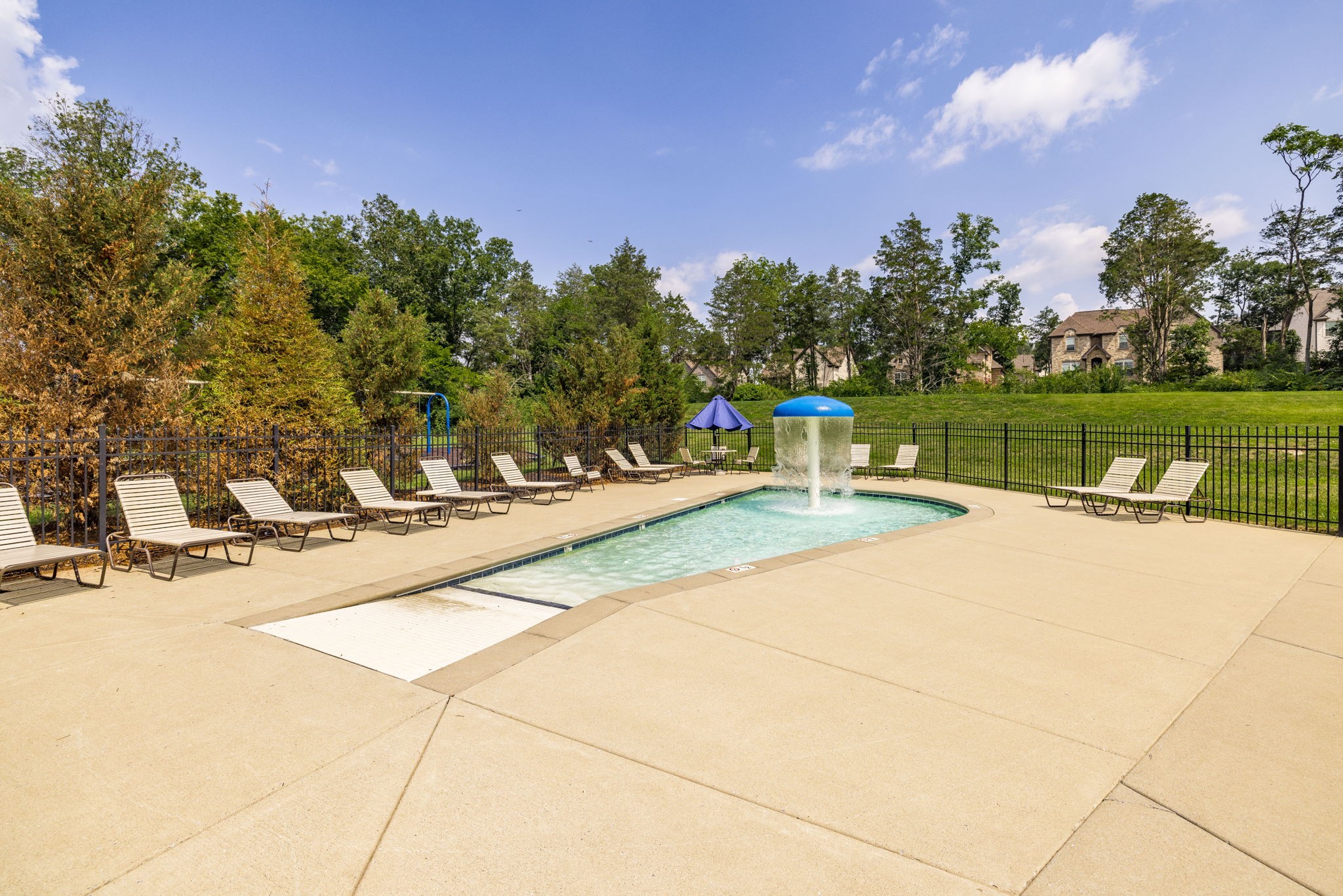 771 Rolling Creek Dr