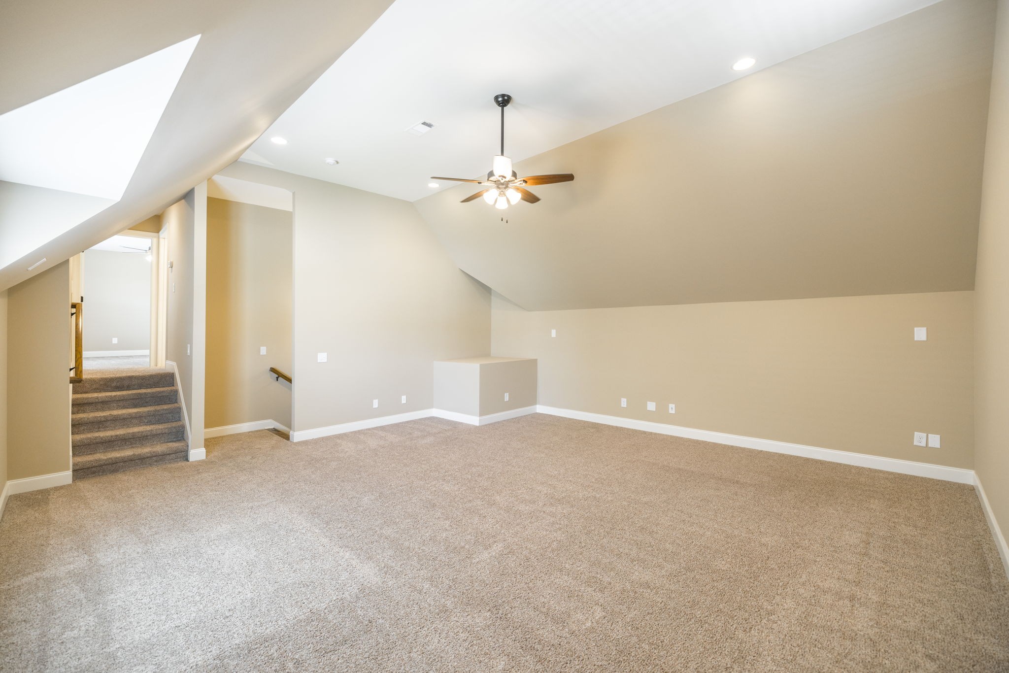 771 Rolling Creek Dr