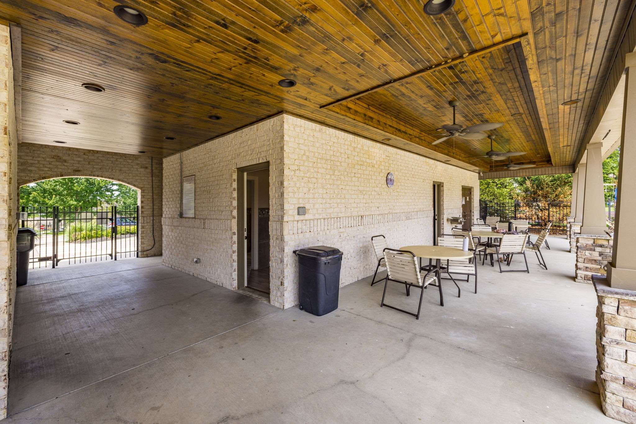 771 Rolling Creek Dr