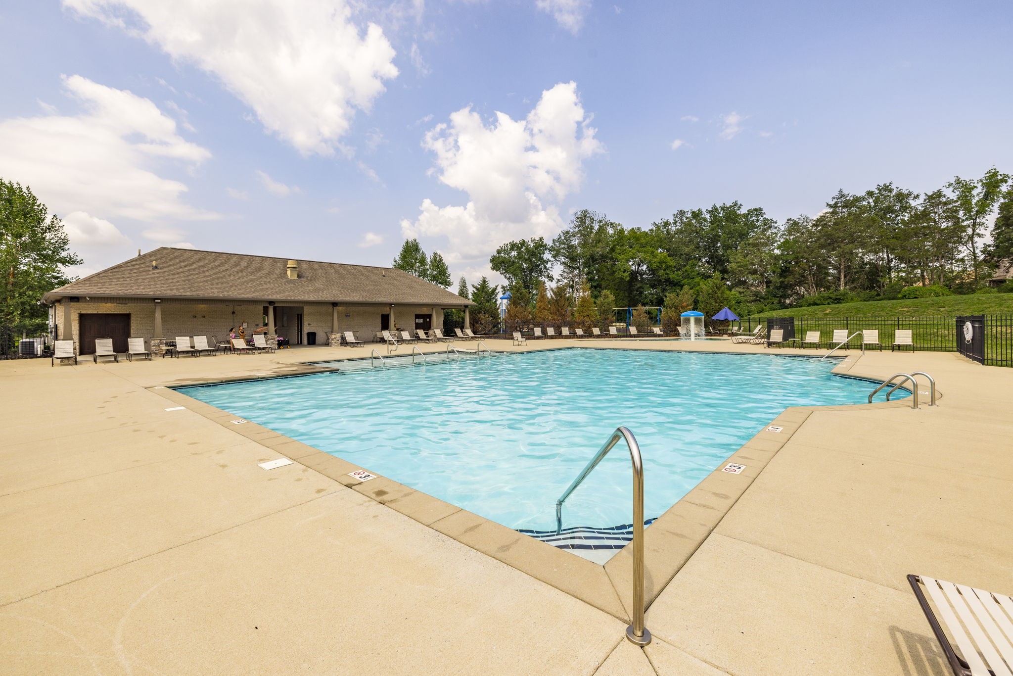 771 Rolling Creek Dr