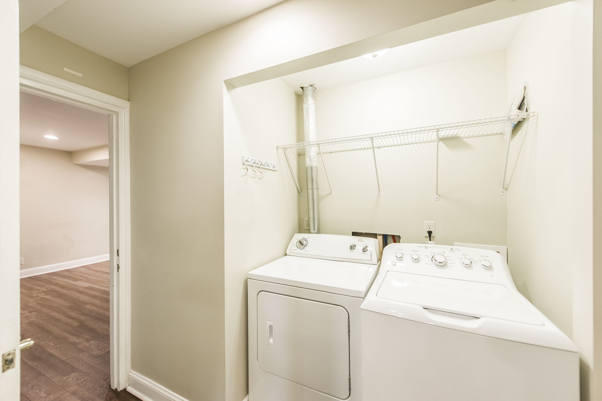 1112 Clifton Ln Unit: 21