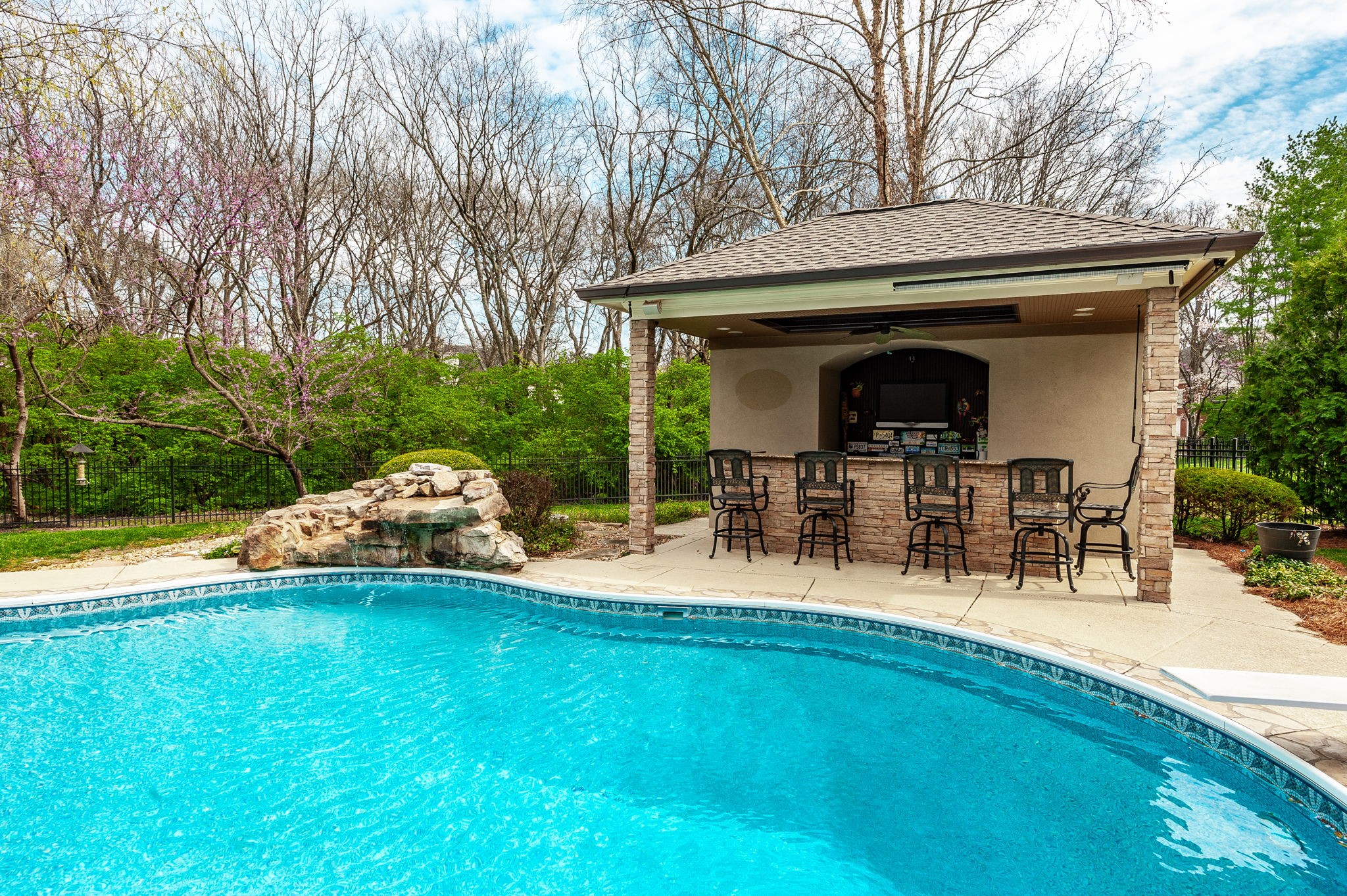 651 Post Oak Cir