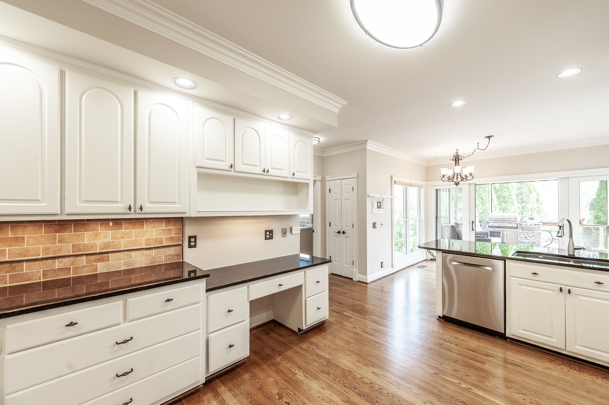 651 Post Oak Cir