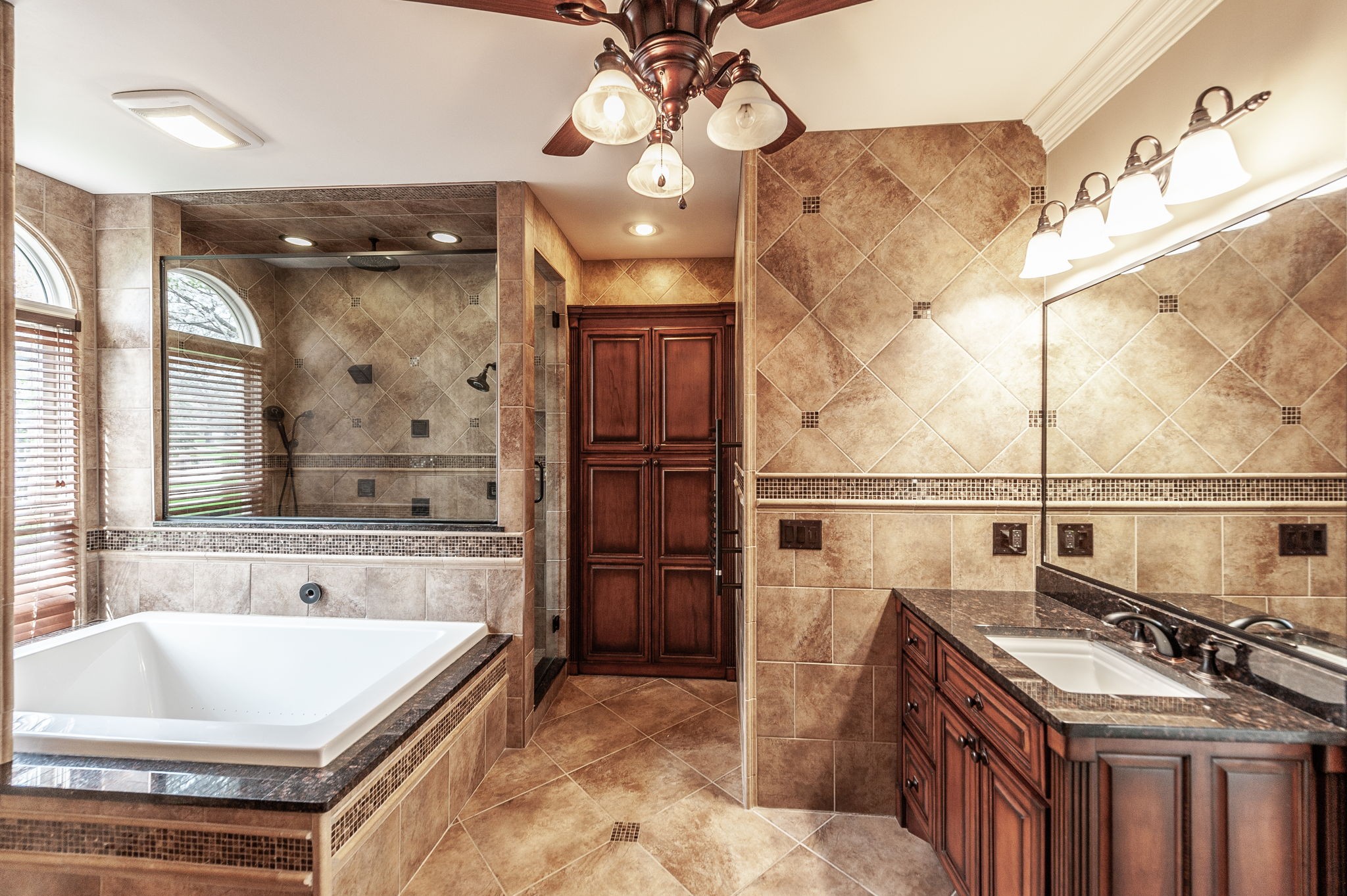 651 Post Oak Cir