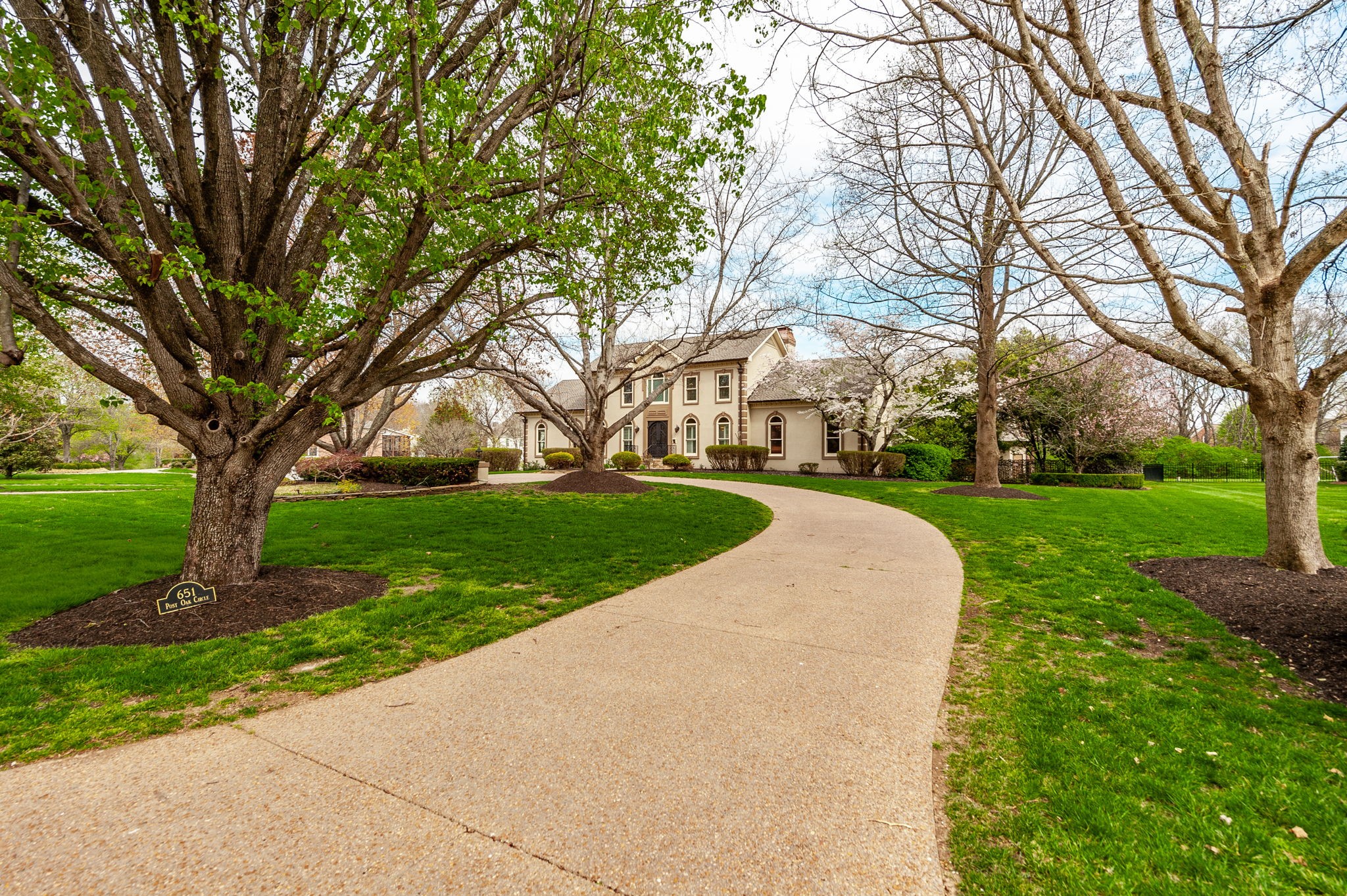 651 Post Oak Cir