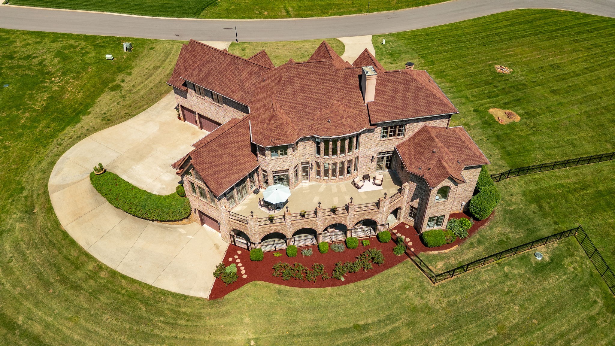 4047 Ironwood Dr