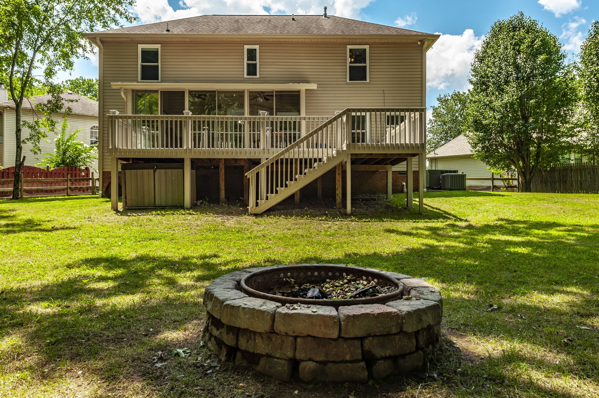 3629 Applewood Ln