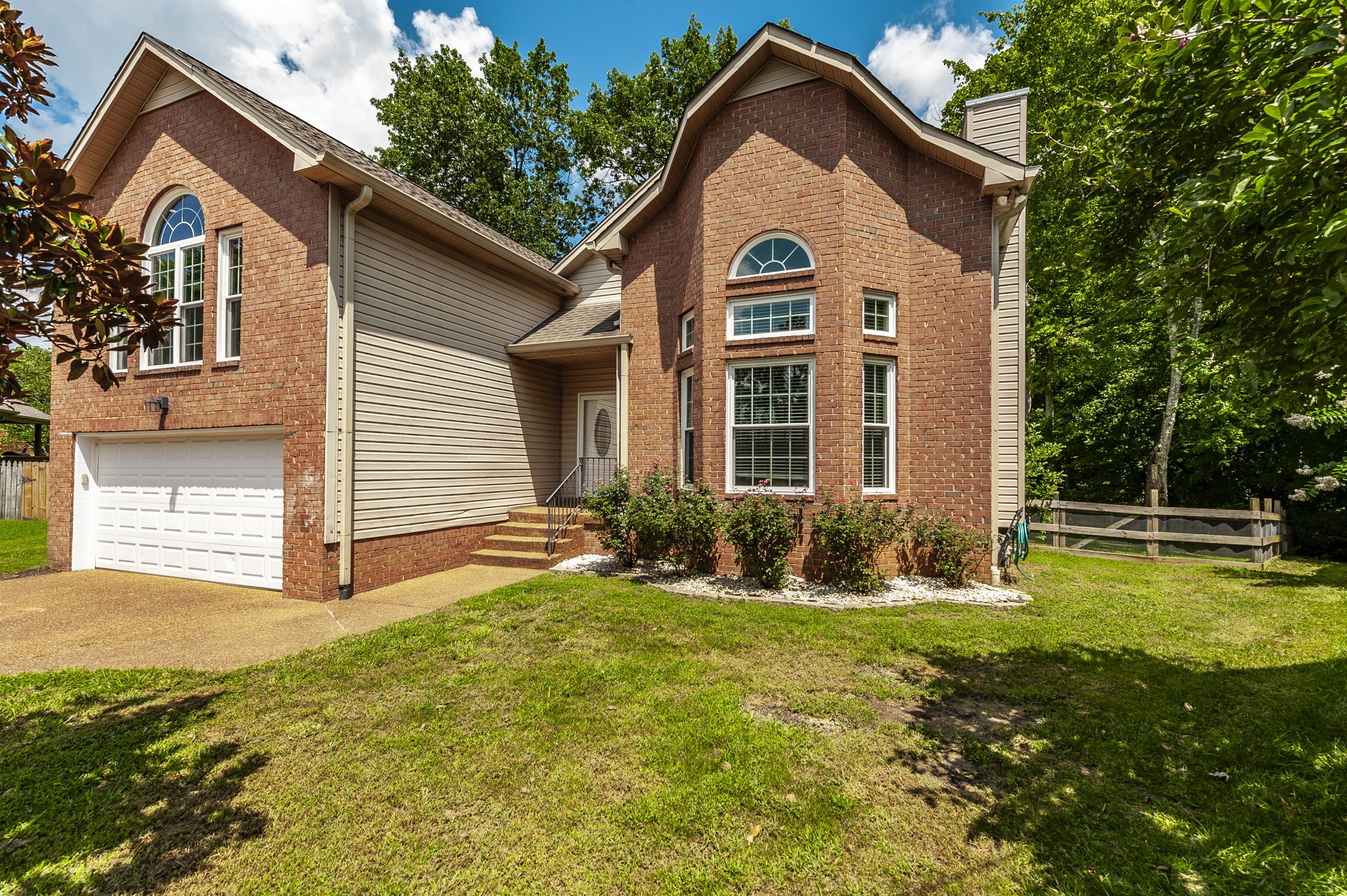3629 Applewood Ln