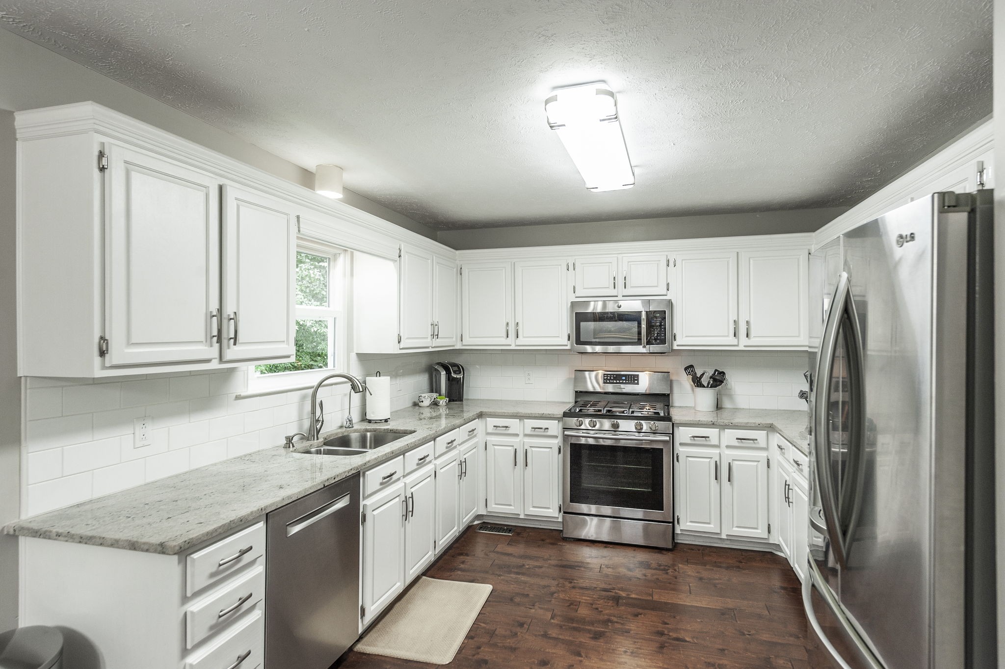 3629 Applewood Ln