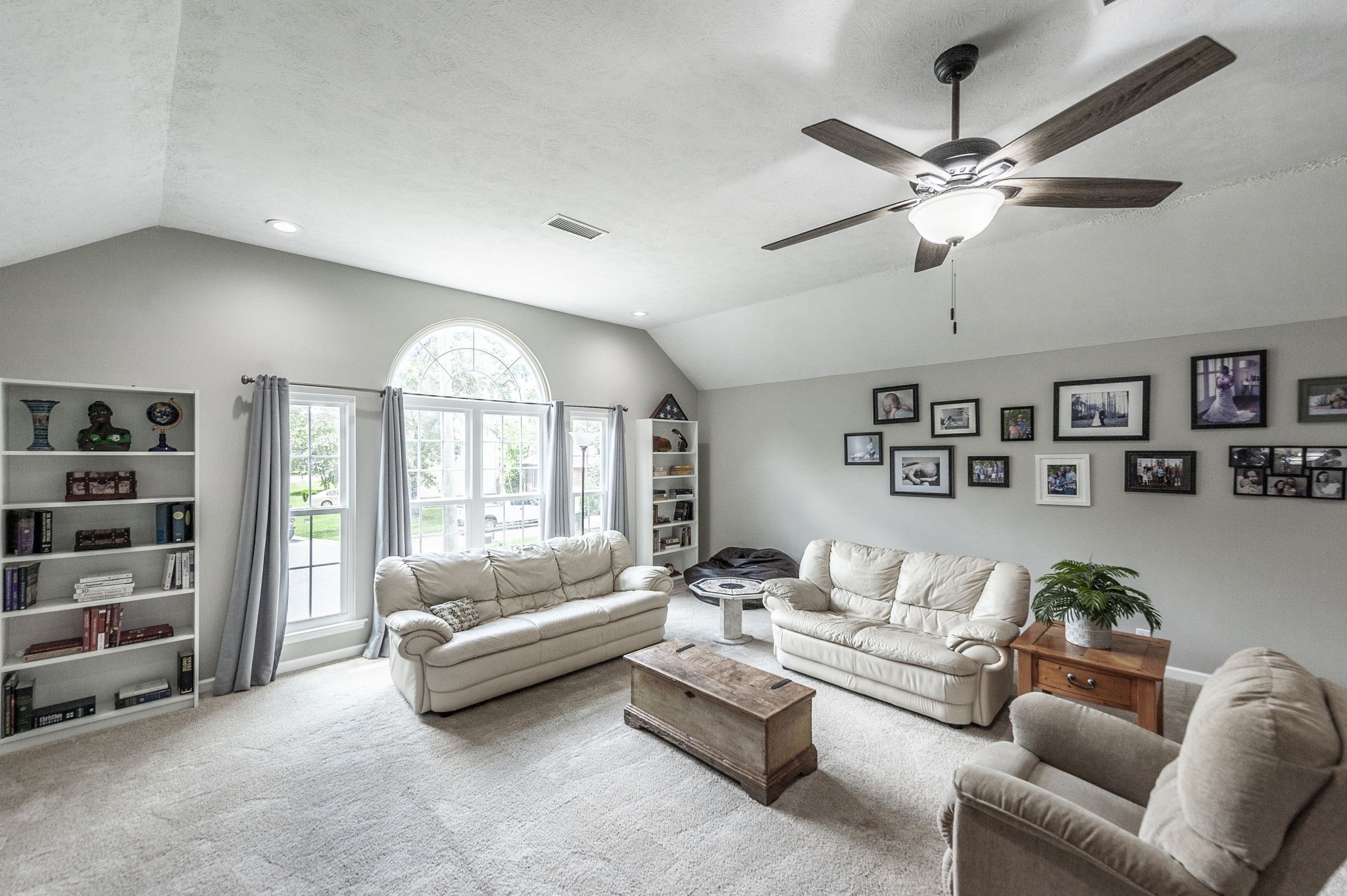 3629 Applewood Ln