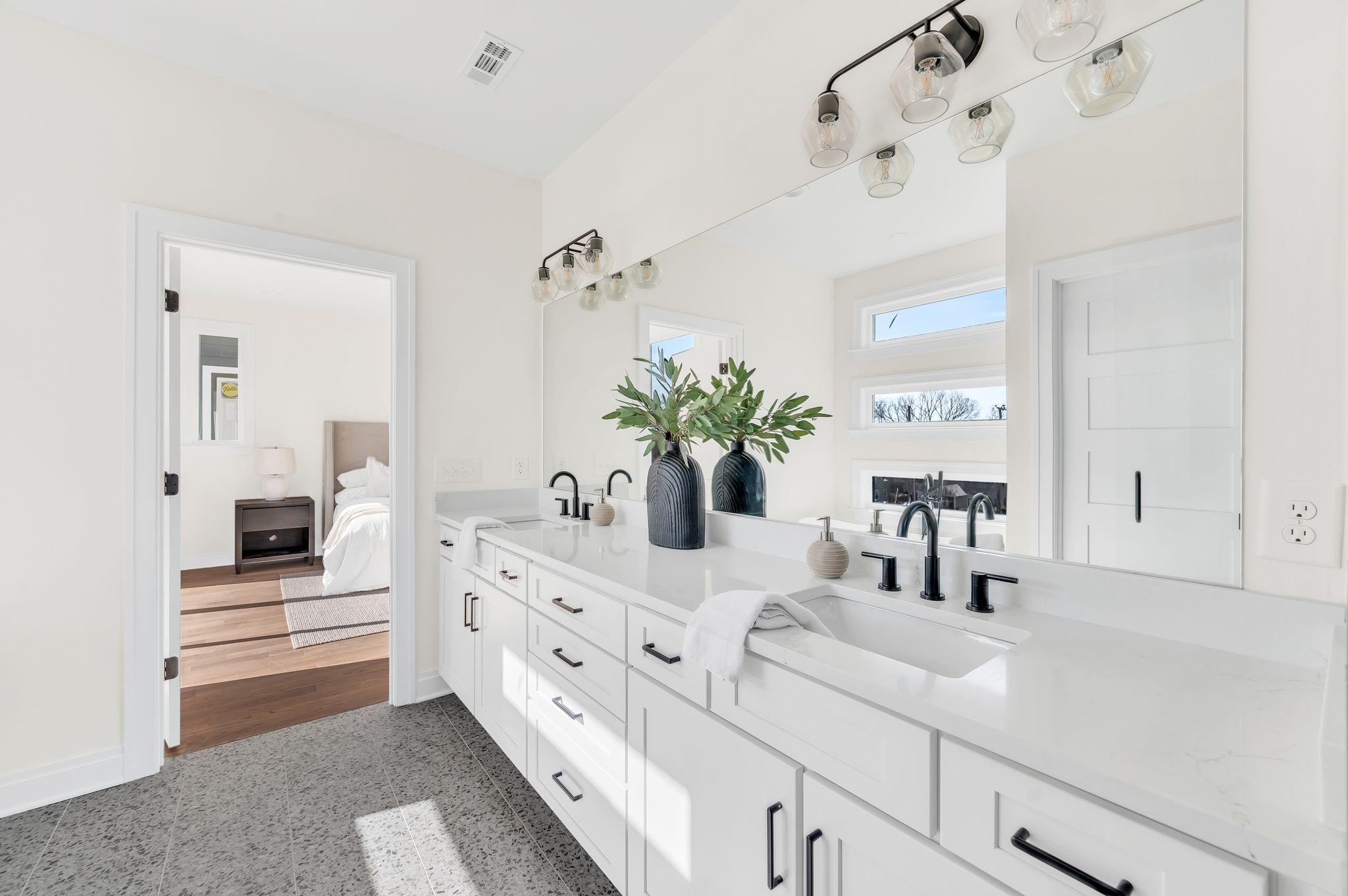 4B Belle Forrest Ave