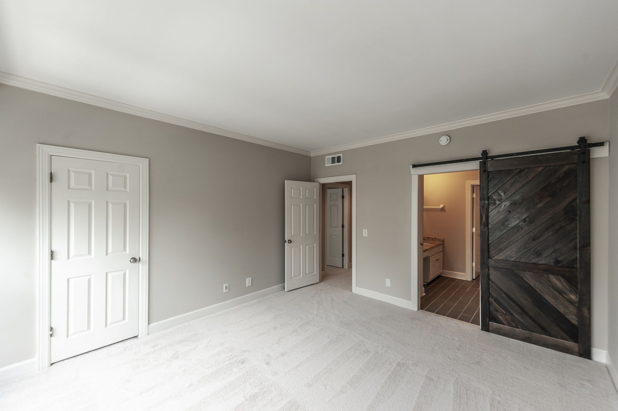 502 Ashlawn Ct Unit: 502