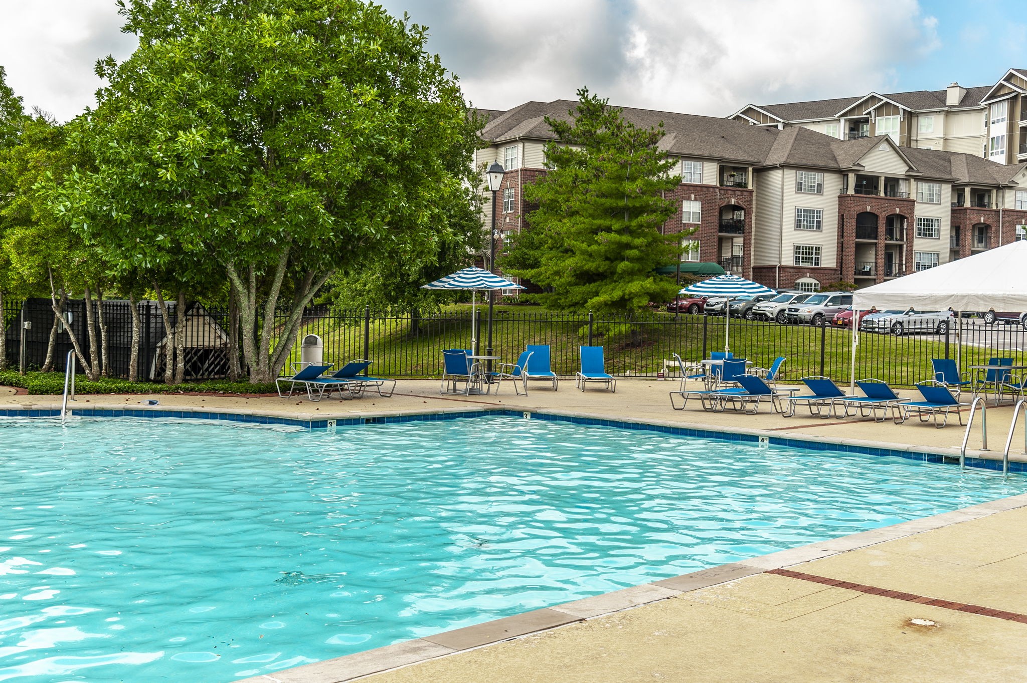 502 Ashlawn Ct Unit: 502