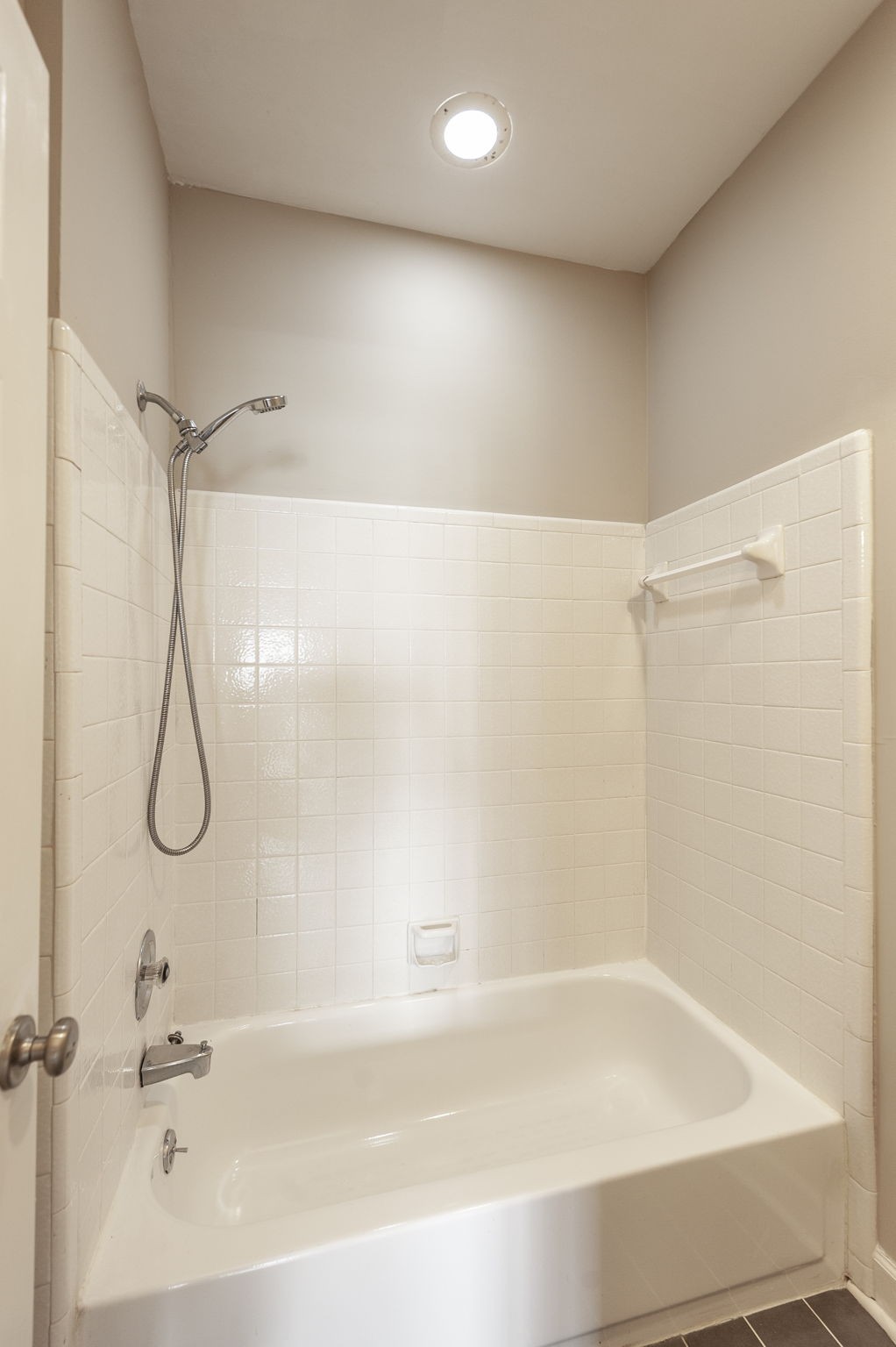 502 Ashlawn Ct Unit: 502