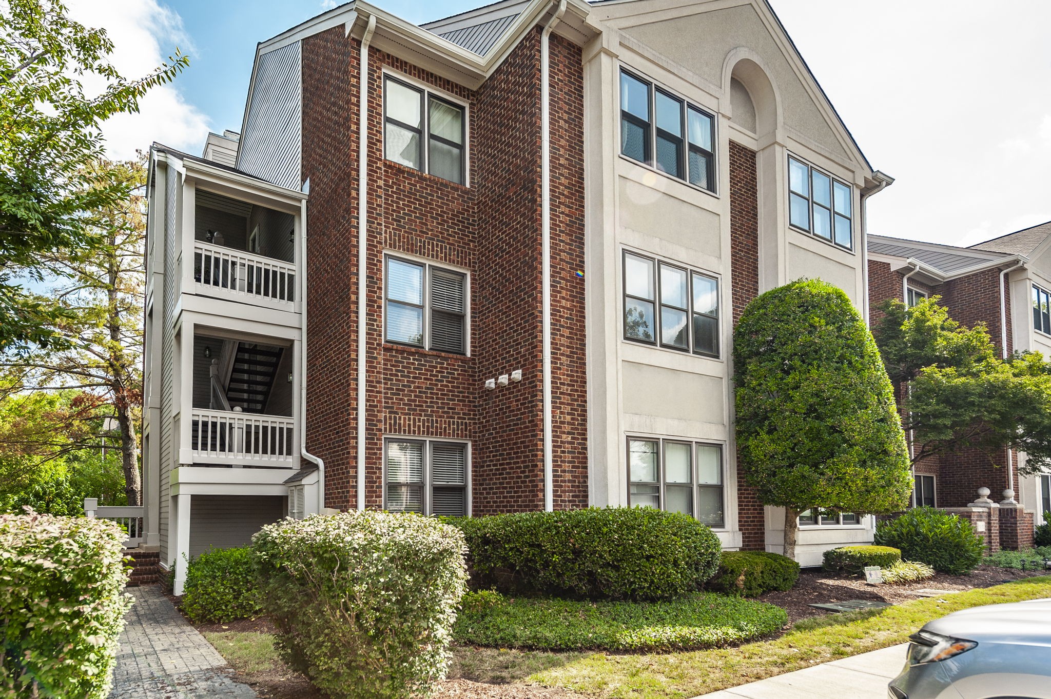 502 Ashlawn Ct Unit: 502