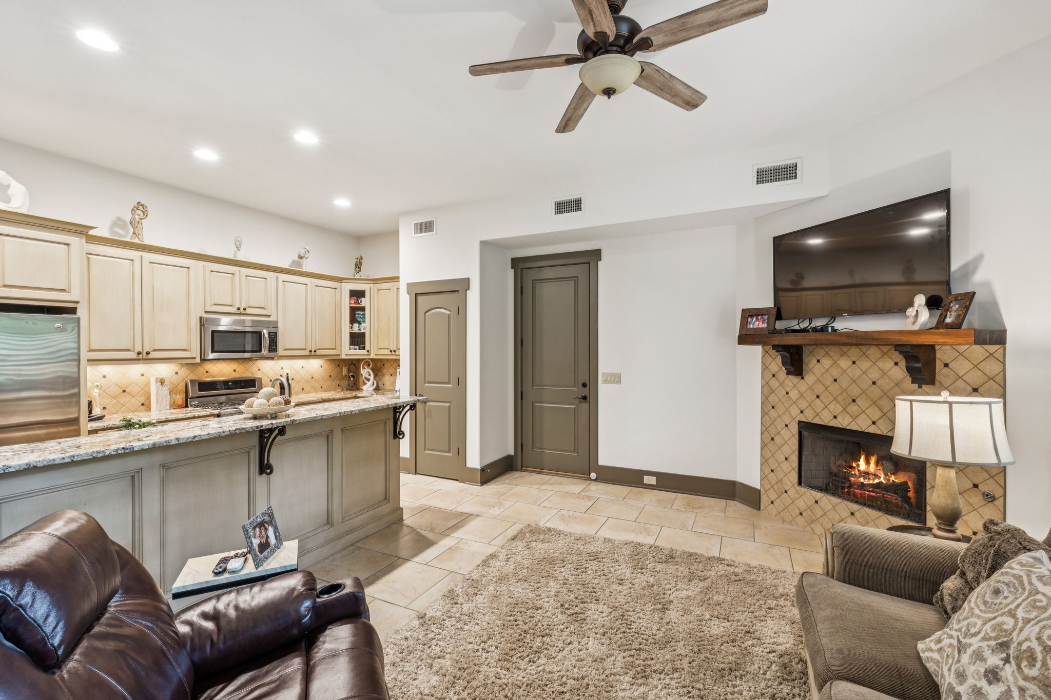 111 Guineveres Retreat