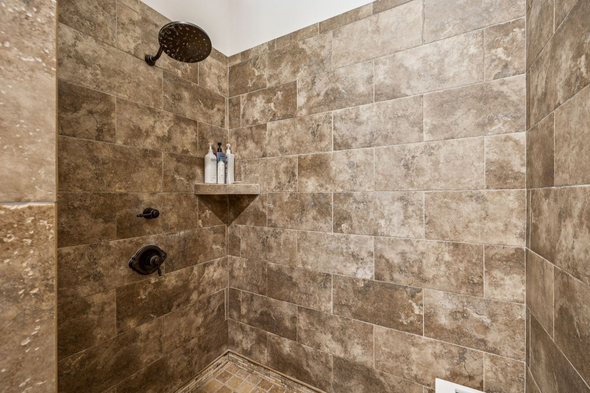 111 Guineveres Retreat