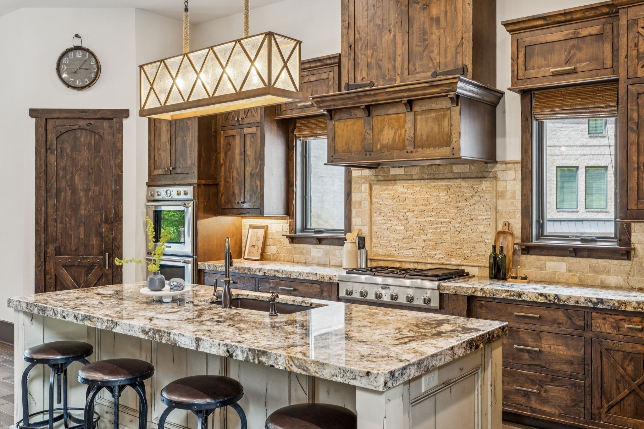 111 Guineveres Retreat