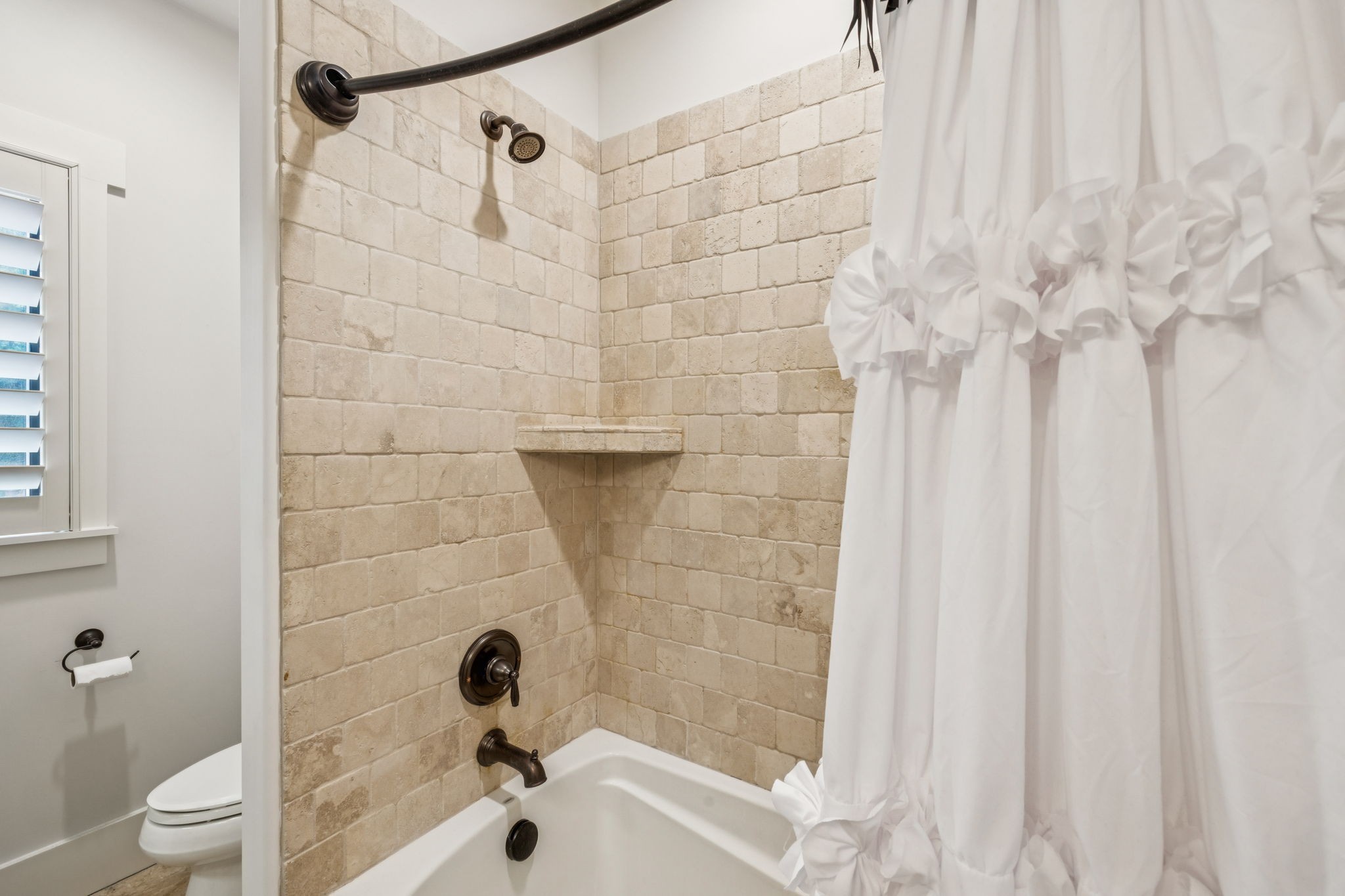 111 Guineveres Retreat