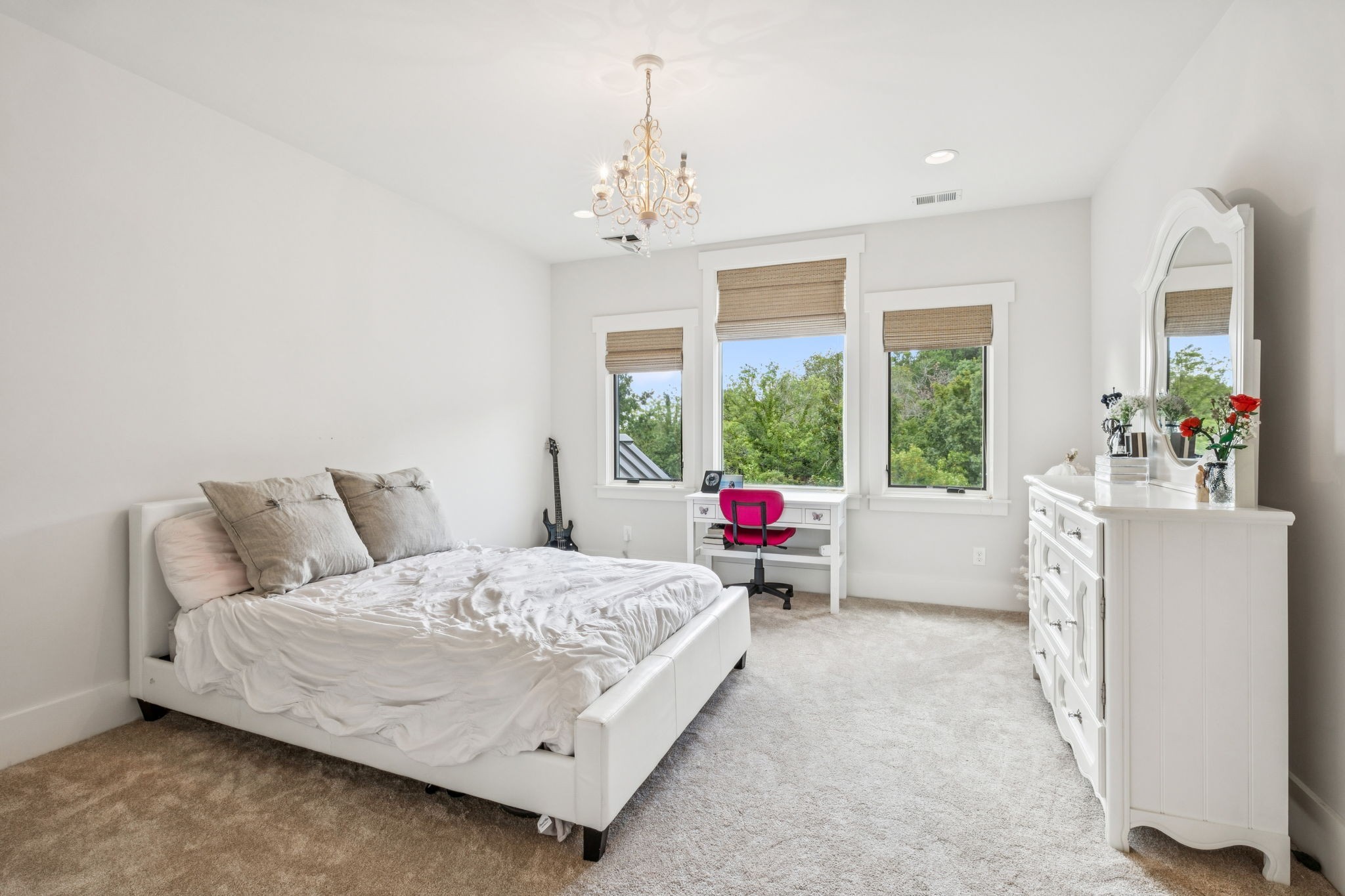 111 Guineveres Retreat