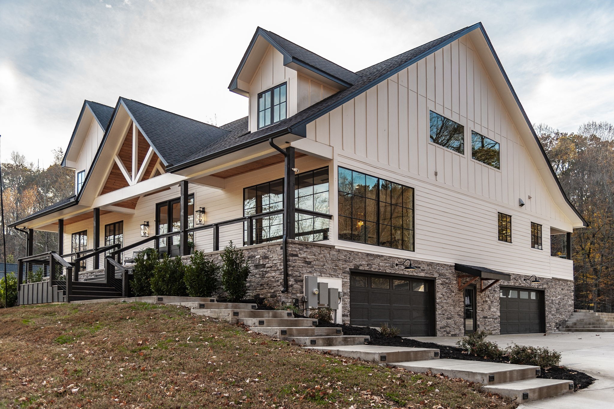 407 Hogans Branch Rd