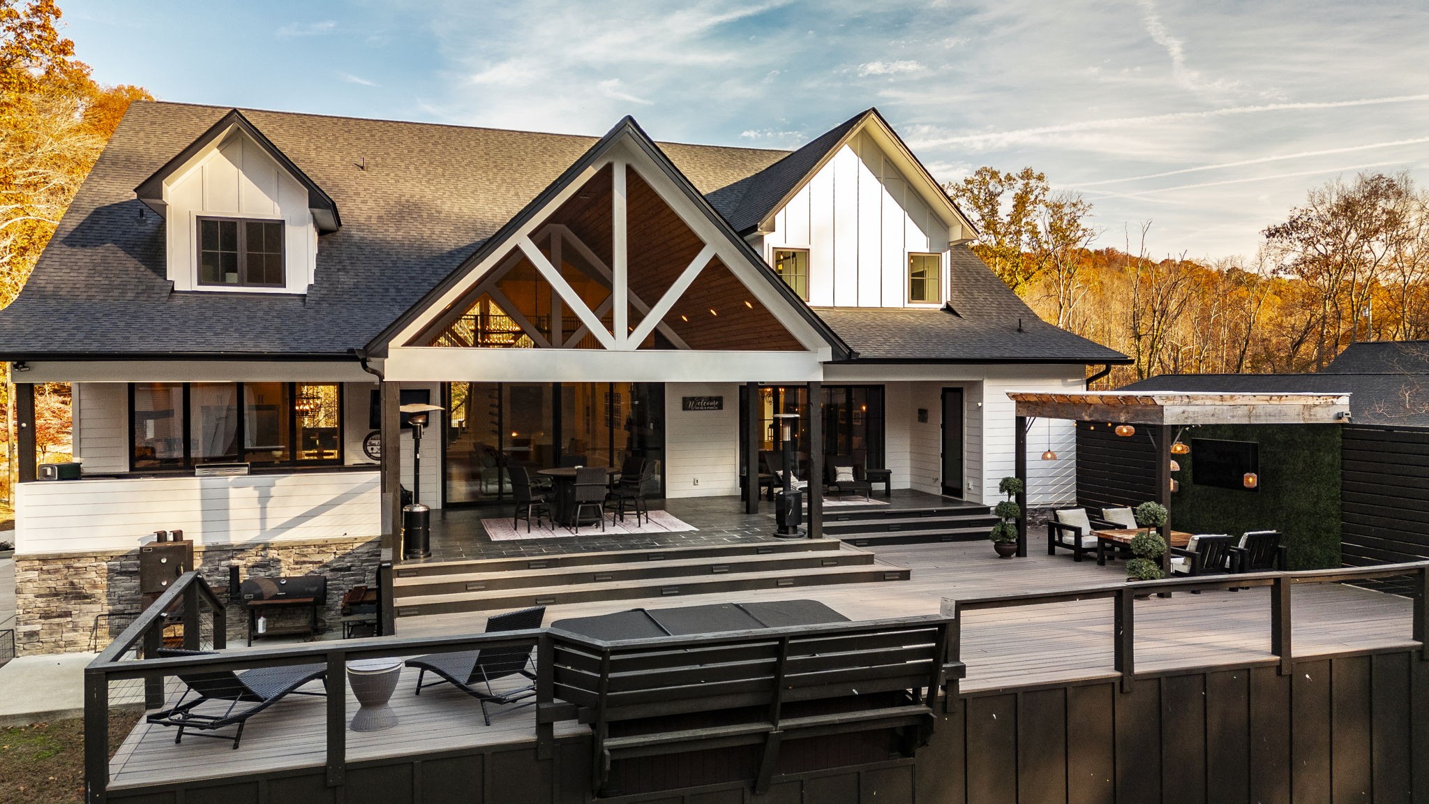 407 Hogans Branch Rd