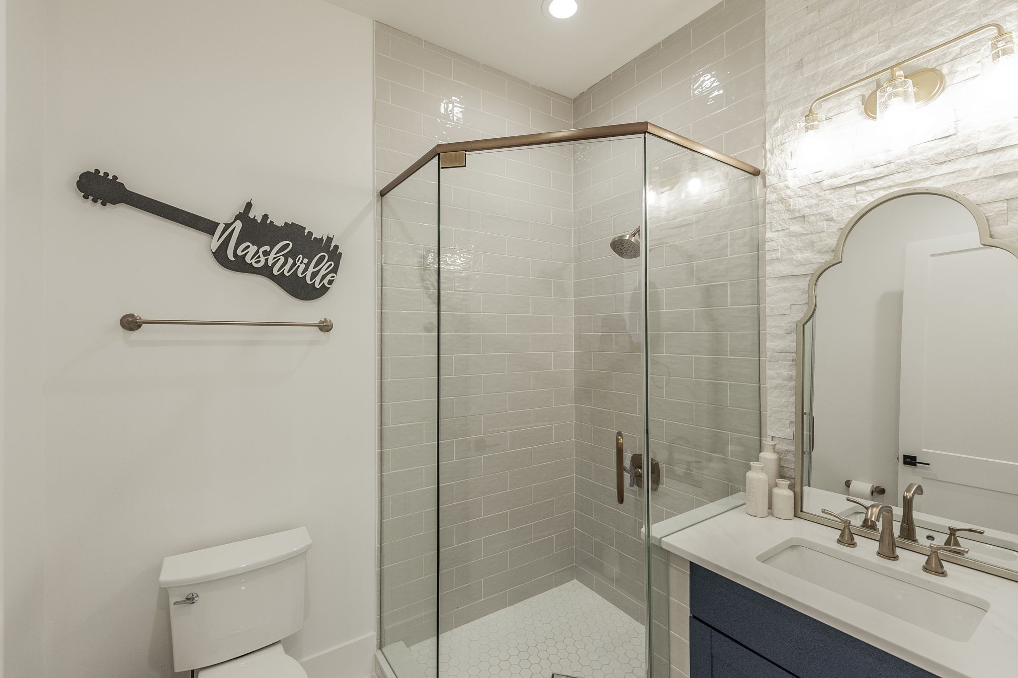 407 Hogans Branch Rd