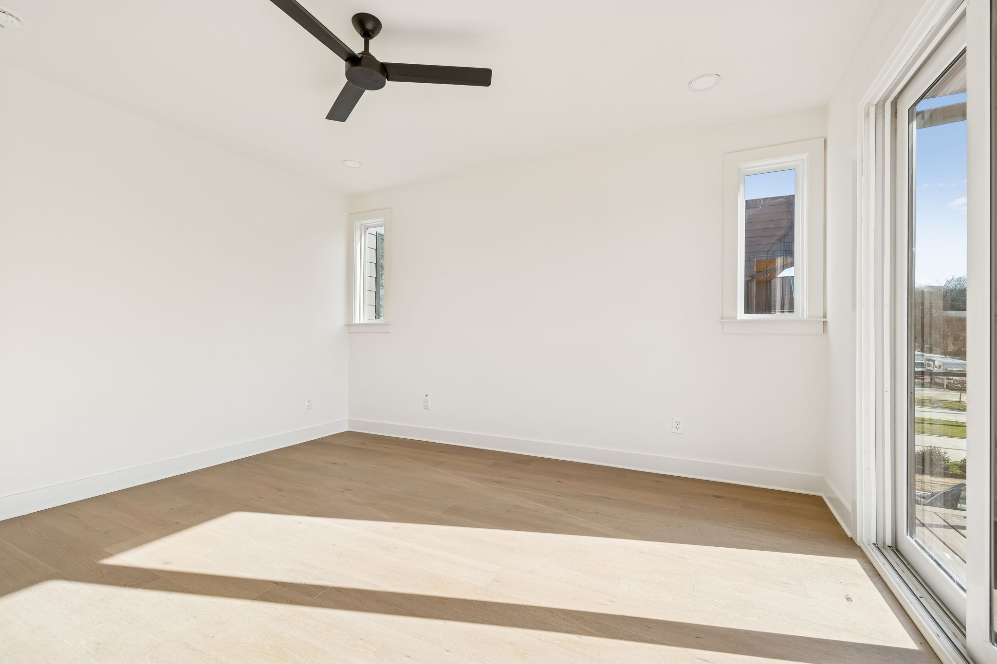 4C Belle Forrest Ave