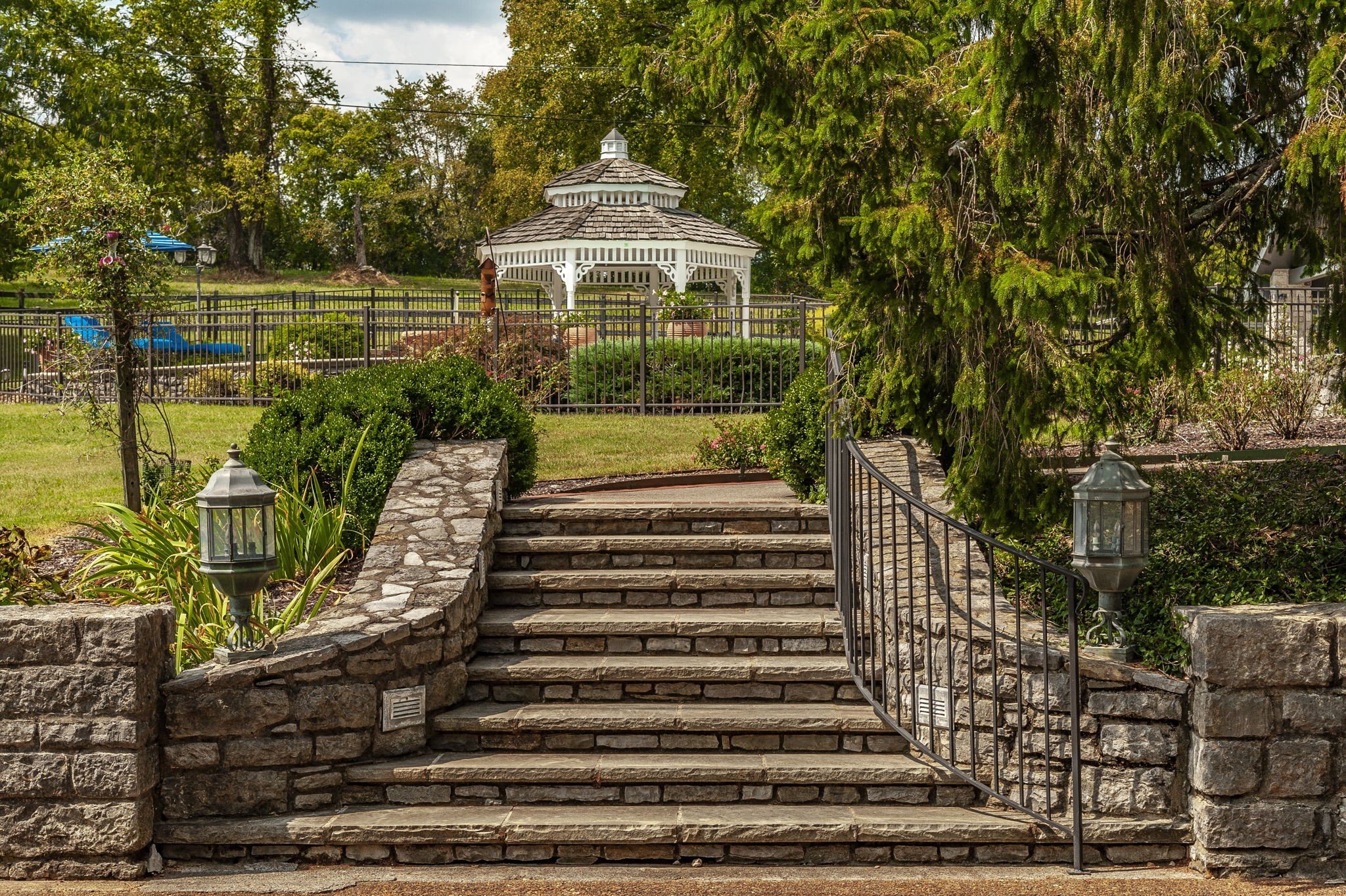 755 Long Hollow Pike