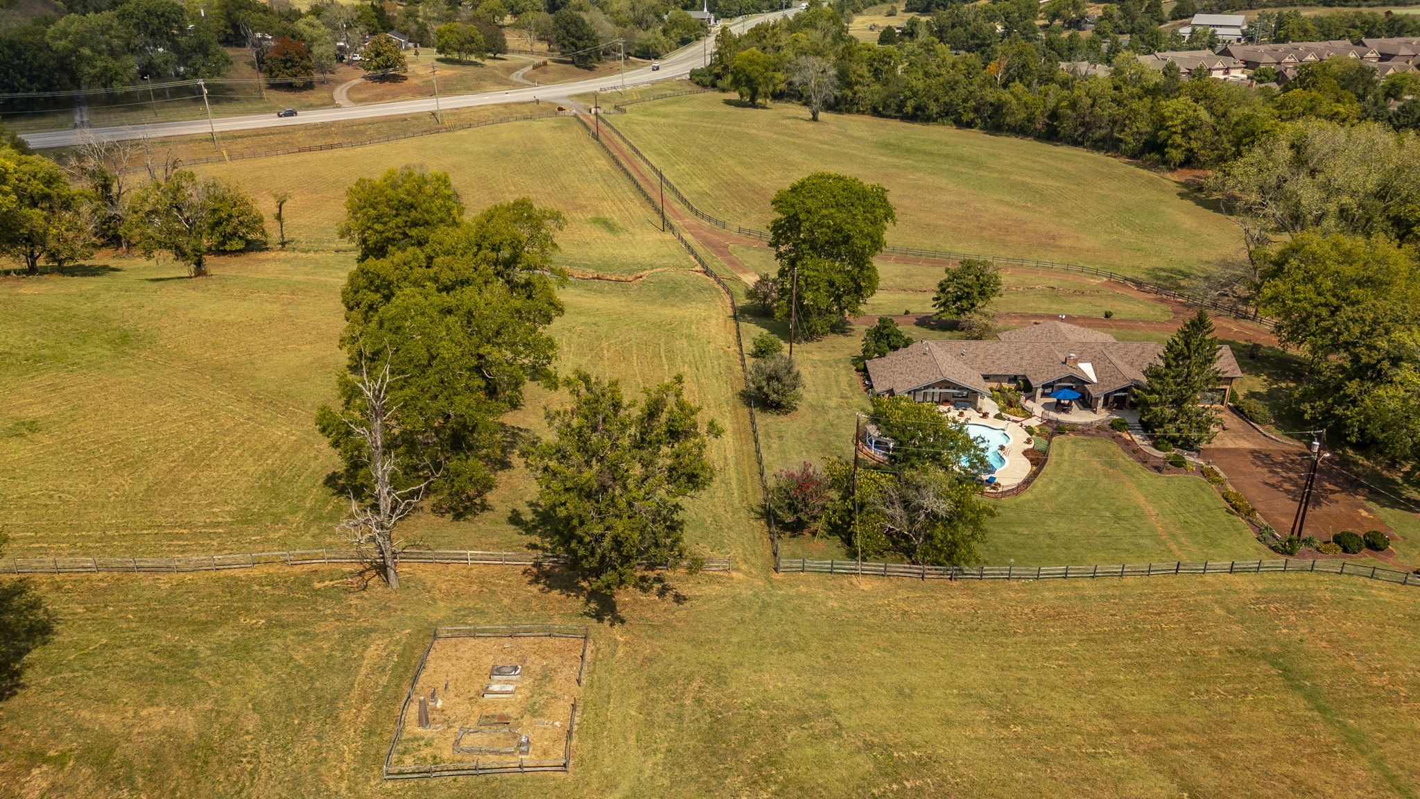 755 Long Hollow Pike