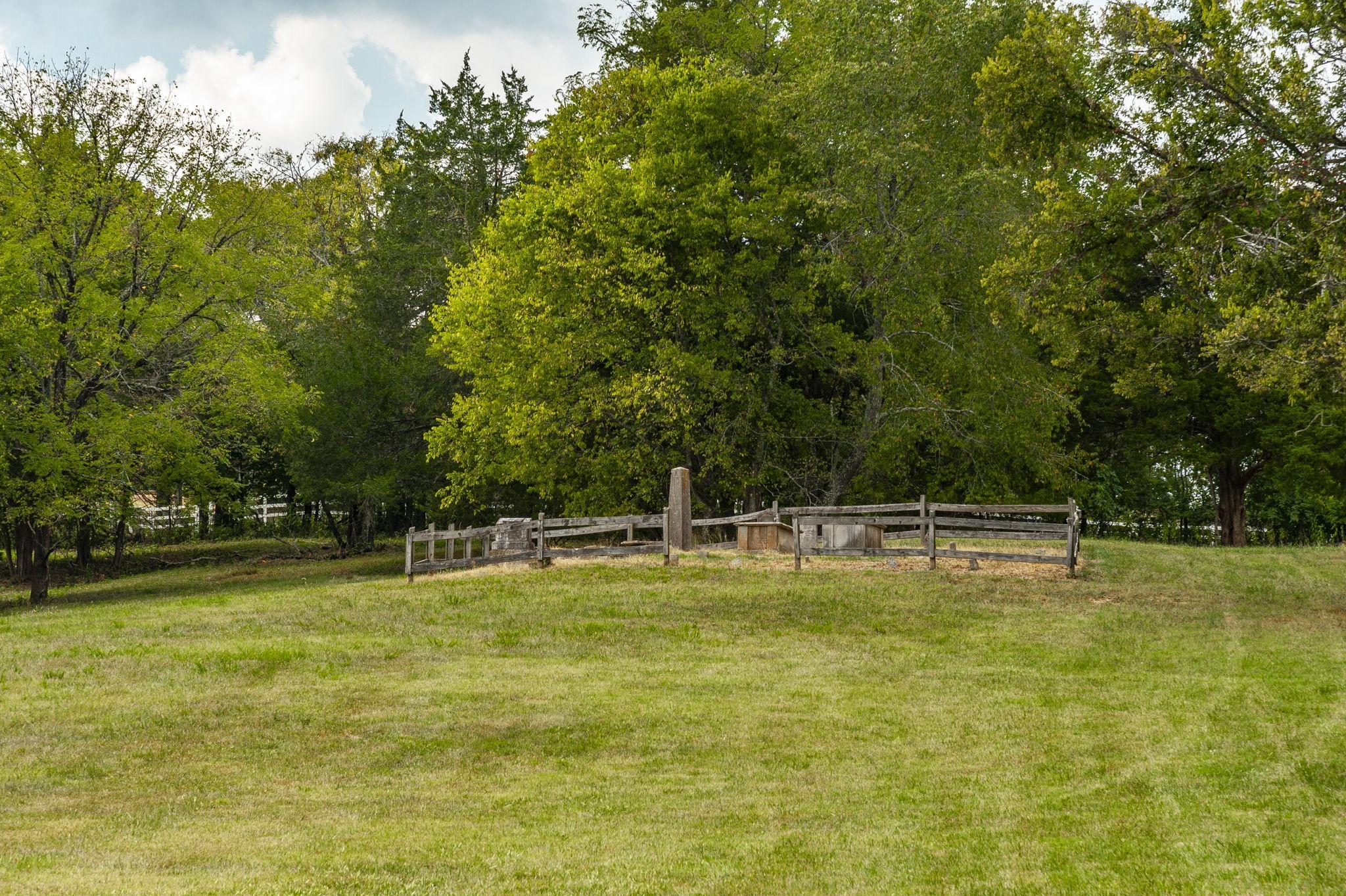 755 Long Hollow Pike