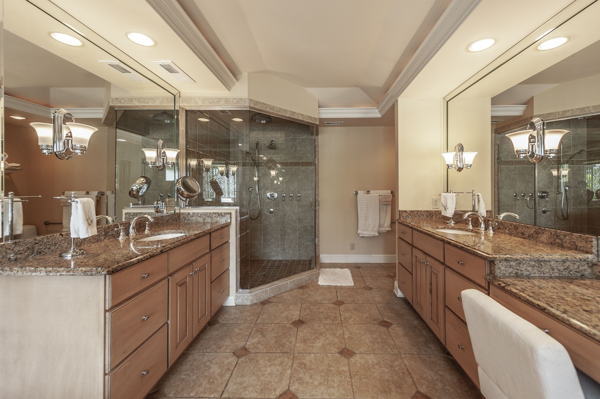 755 Long Hollow Pike