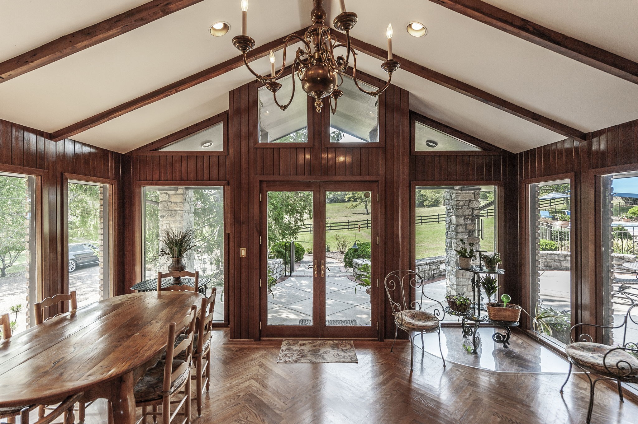 755 Long Hollow Pike