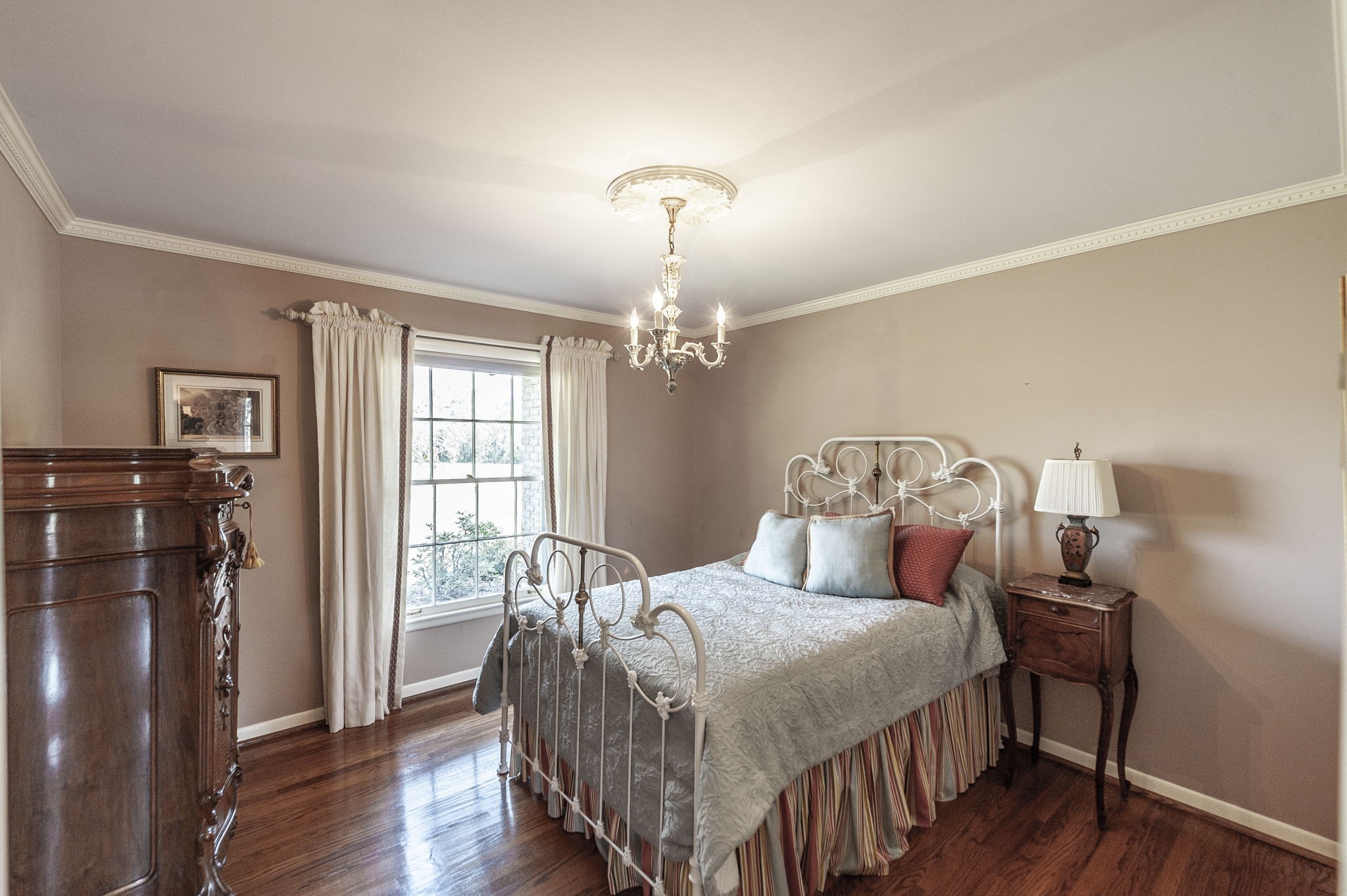 755 Long Hollow Pike