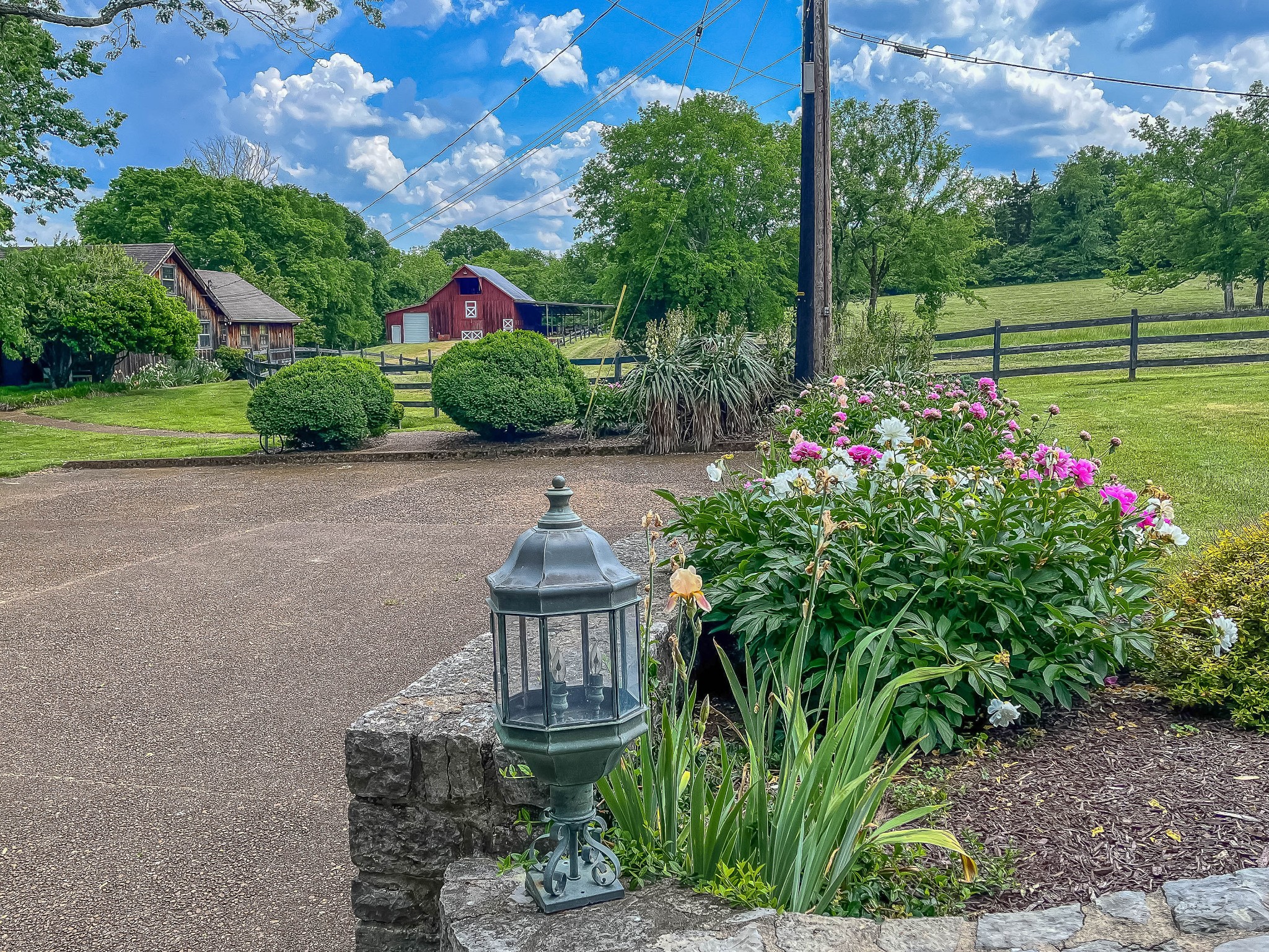 755 Long Hollow Pike